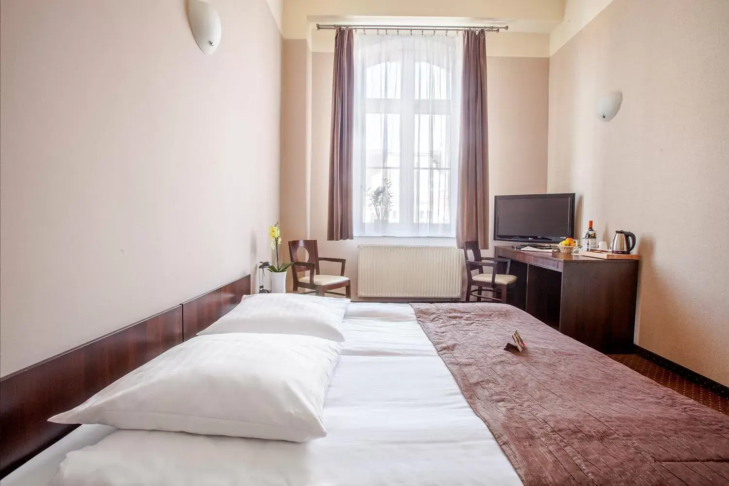 Bed in Hotel Diament Economy Gliwice