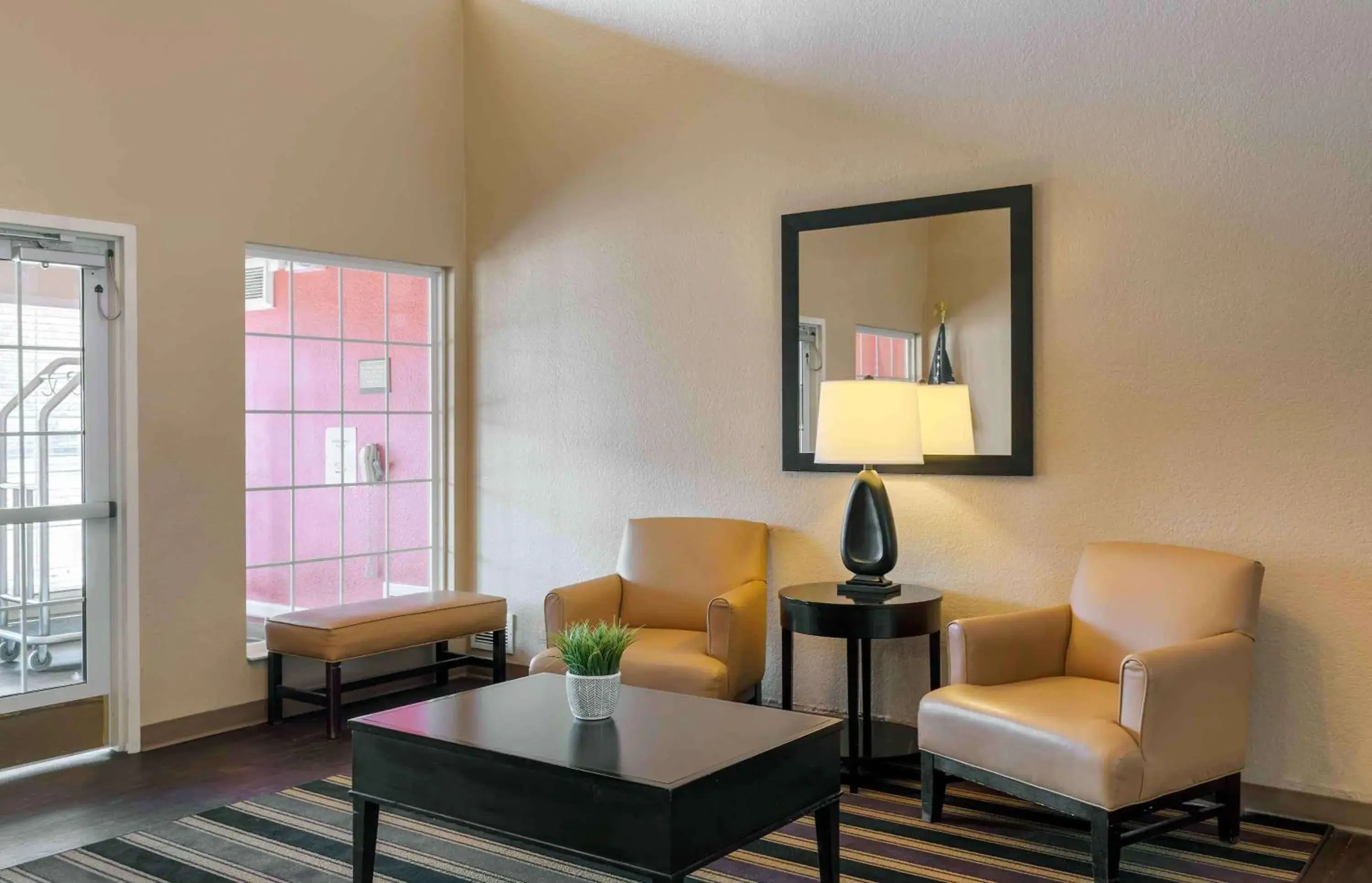 Lobby or reception, Seating Area in Extended Stay America Suites - Dallas - Plano Parkway
