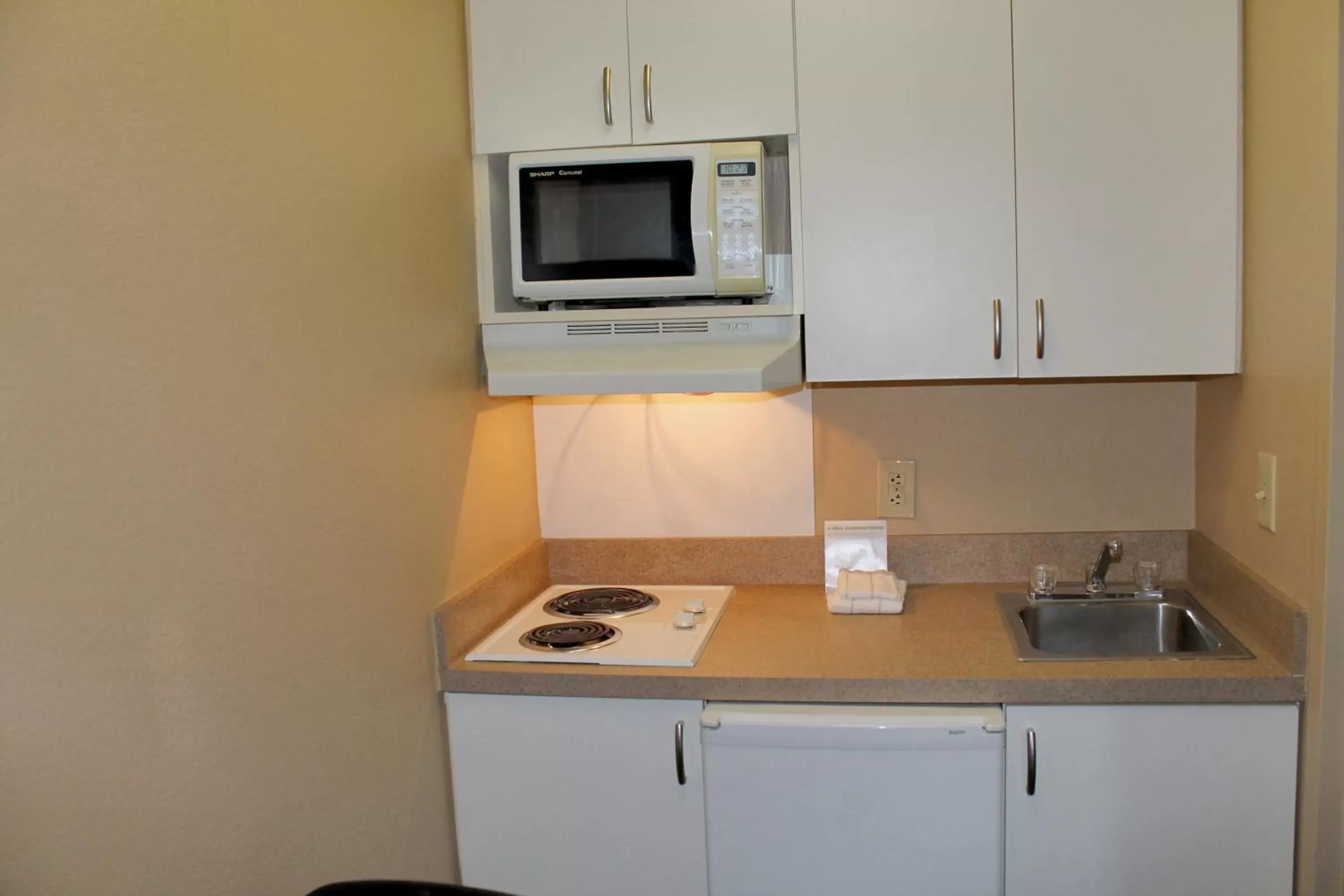 Kitchen or kitchenette, Kitchen/Kitchenette in Extended Stay America Suites - Houston - The Woodlands
