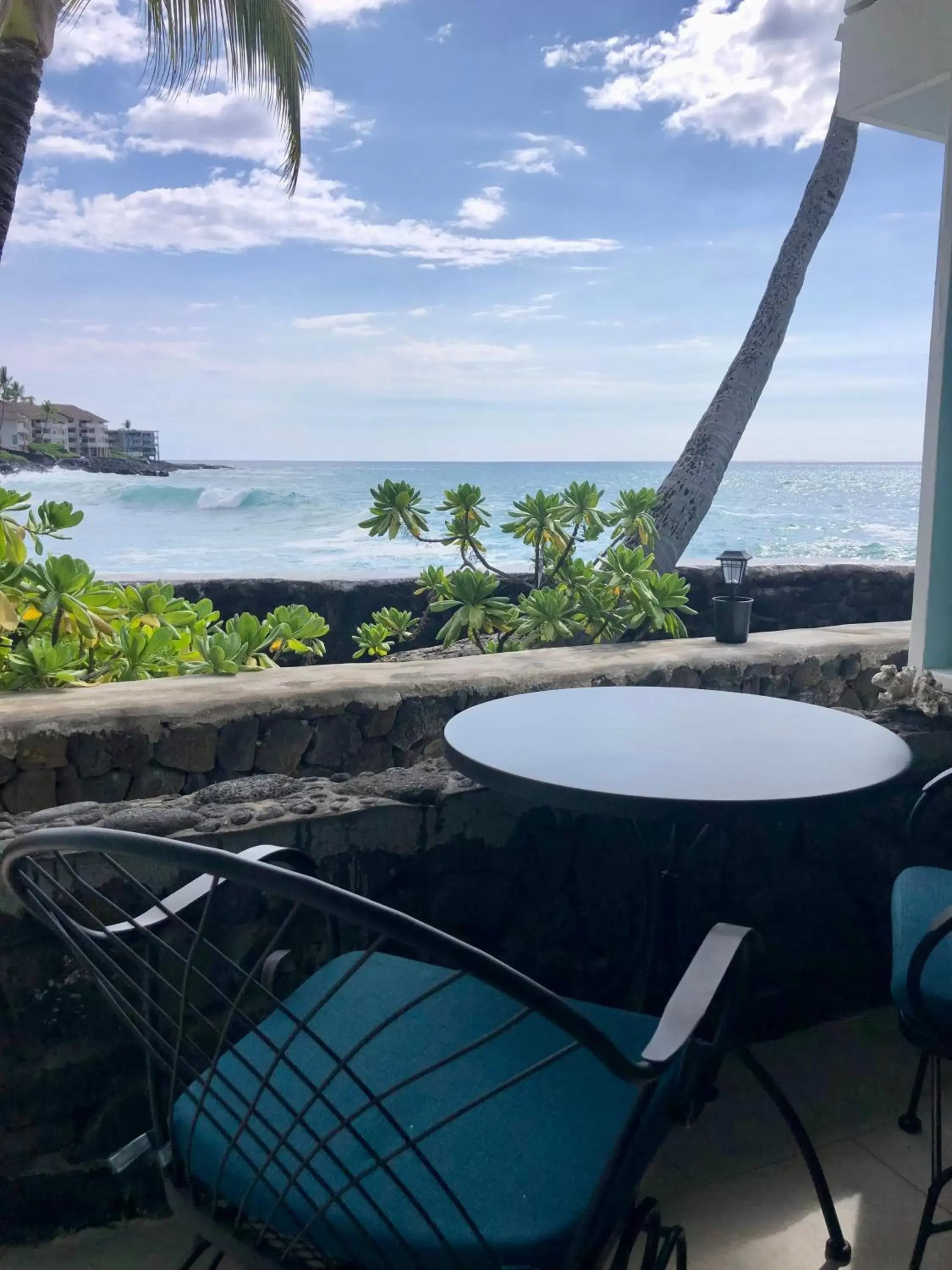 Patio in Kona Tiki Hotel