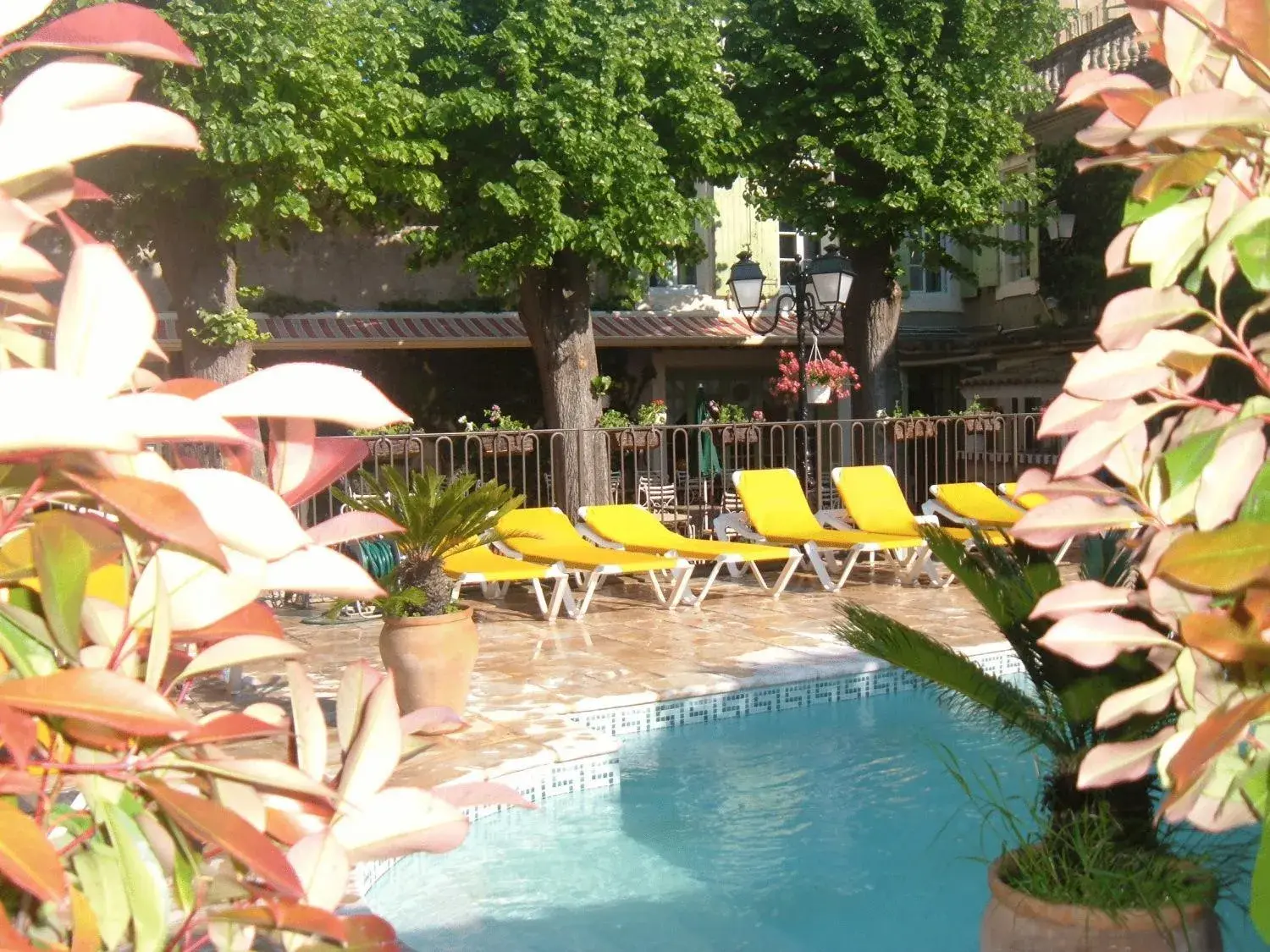 Swimming Pool in Logis Hôtel Restaurant Résidence