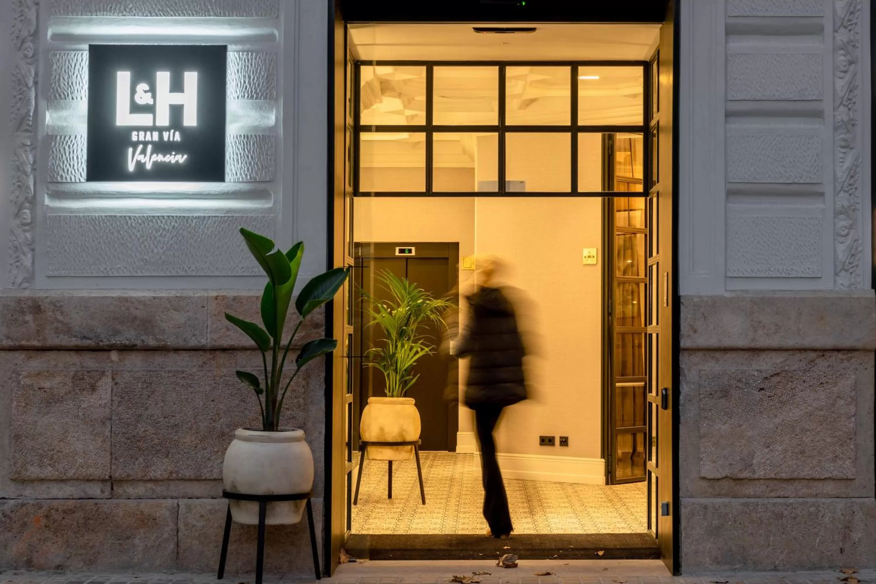 Facade/entrance in L&H Gran Vía Valencia