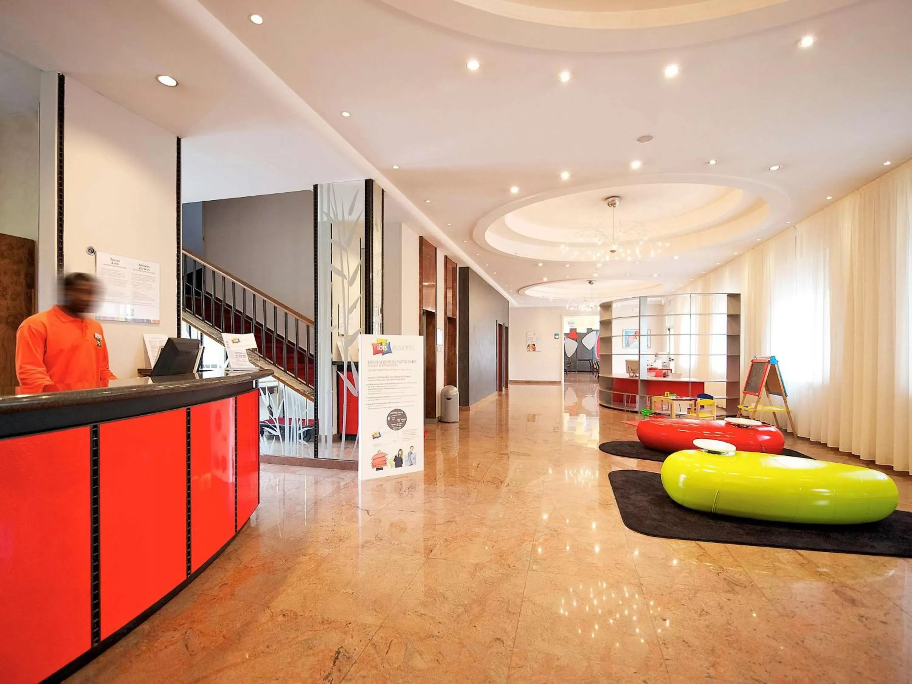 Property building, Lobby/Reception in Ibis Styles Parma Toscanini