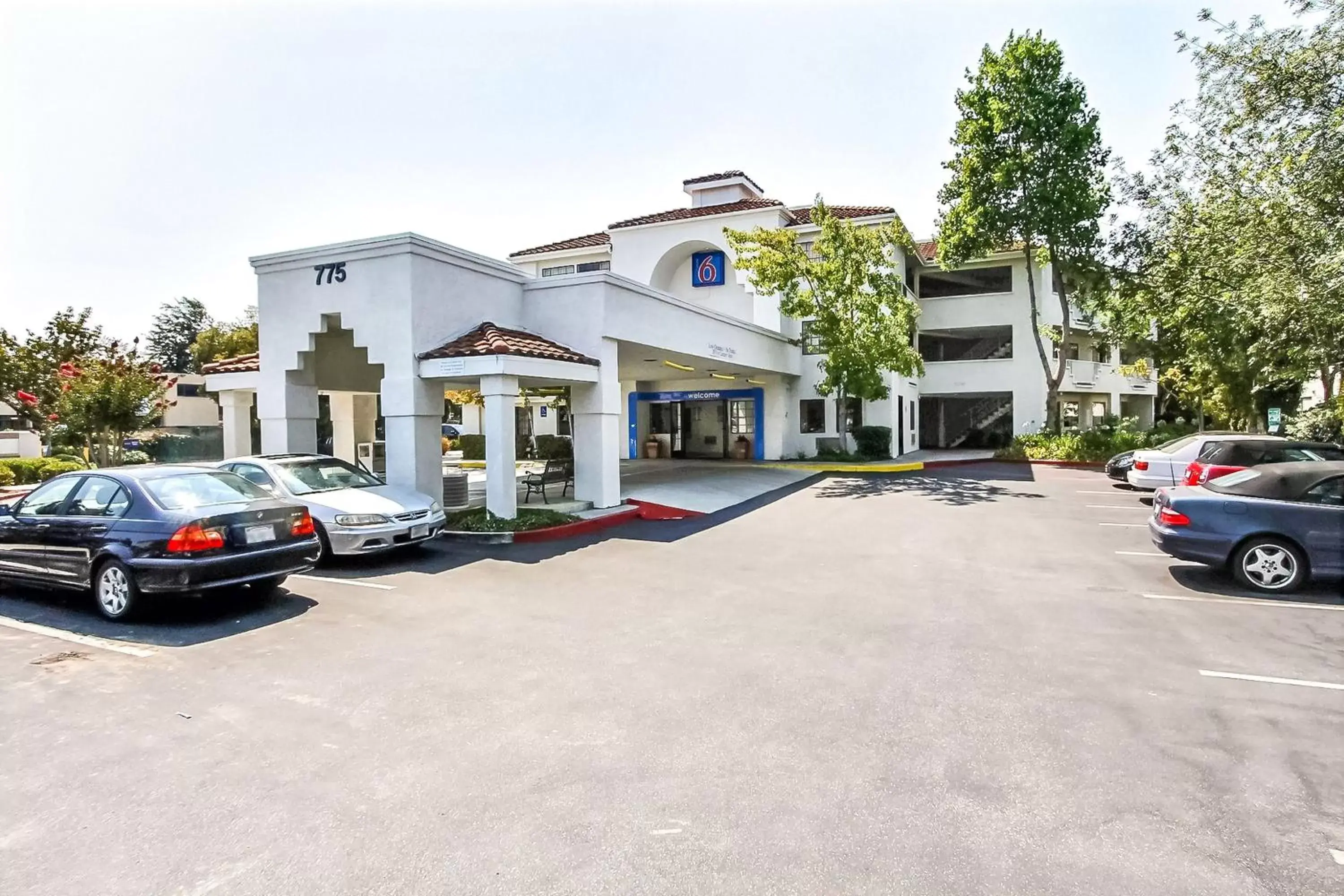 Facade/entrance, Property Building in Motel 6-Sunnyvale, CA - North