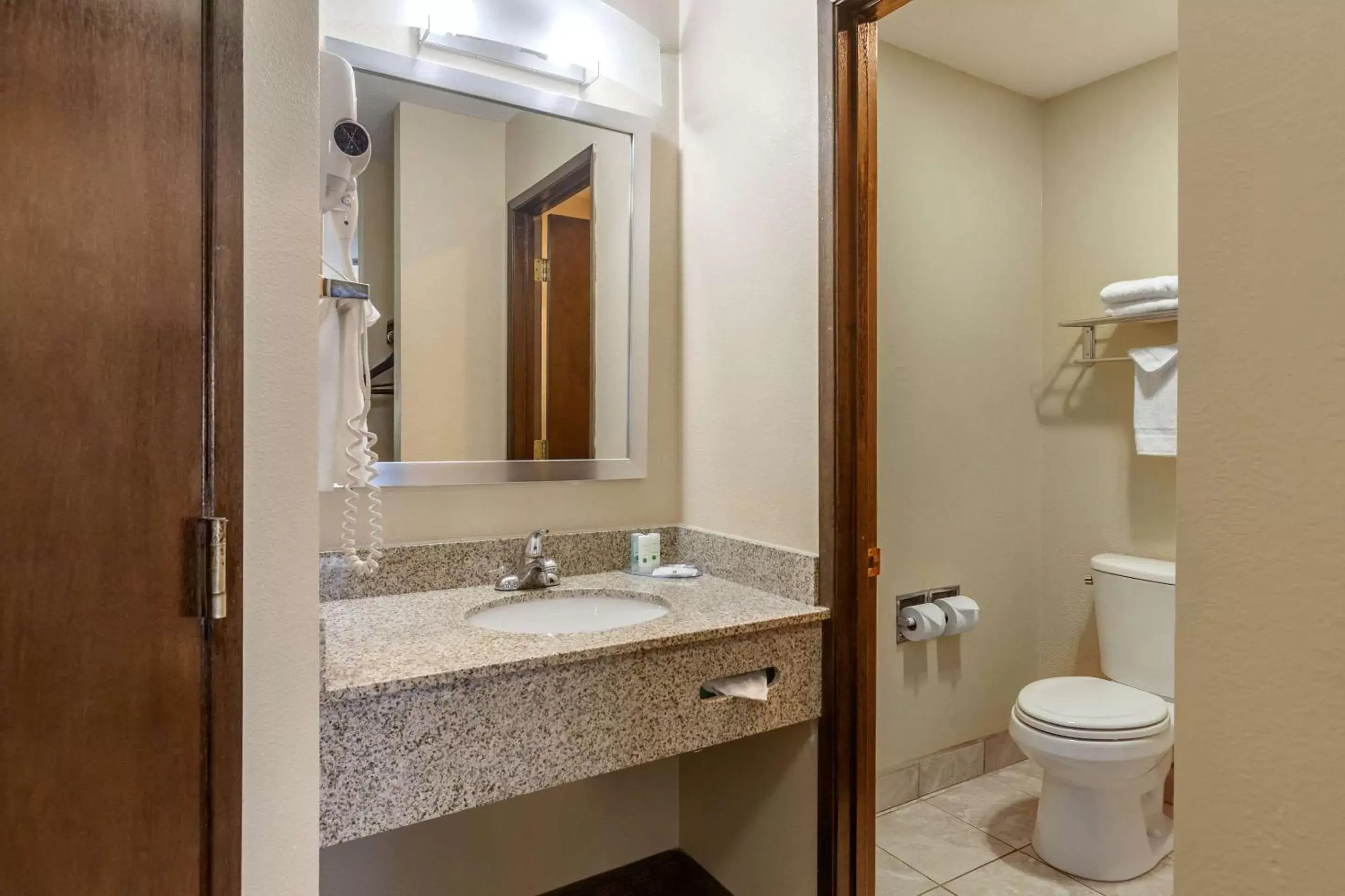 Bathroom in Quality Inn