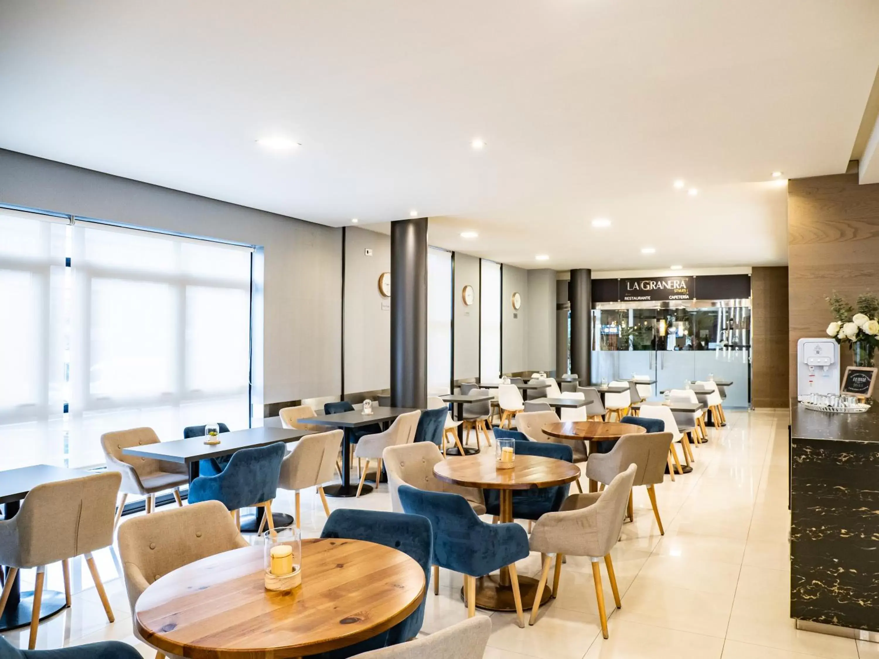 Restaurant/places to eat in Ibis Styles A Coruna Restaurant/places to eat in Ibis Styles A Coruna