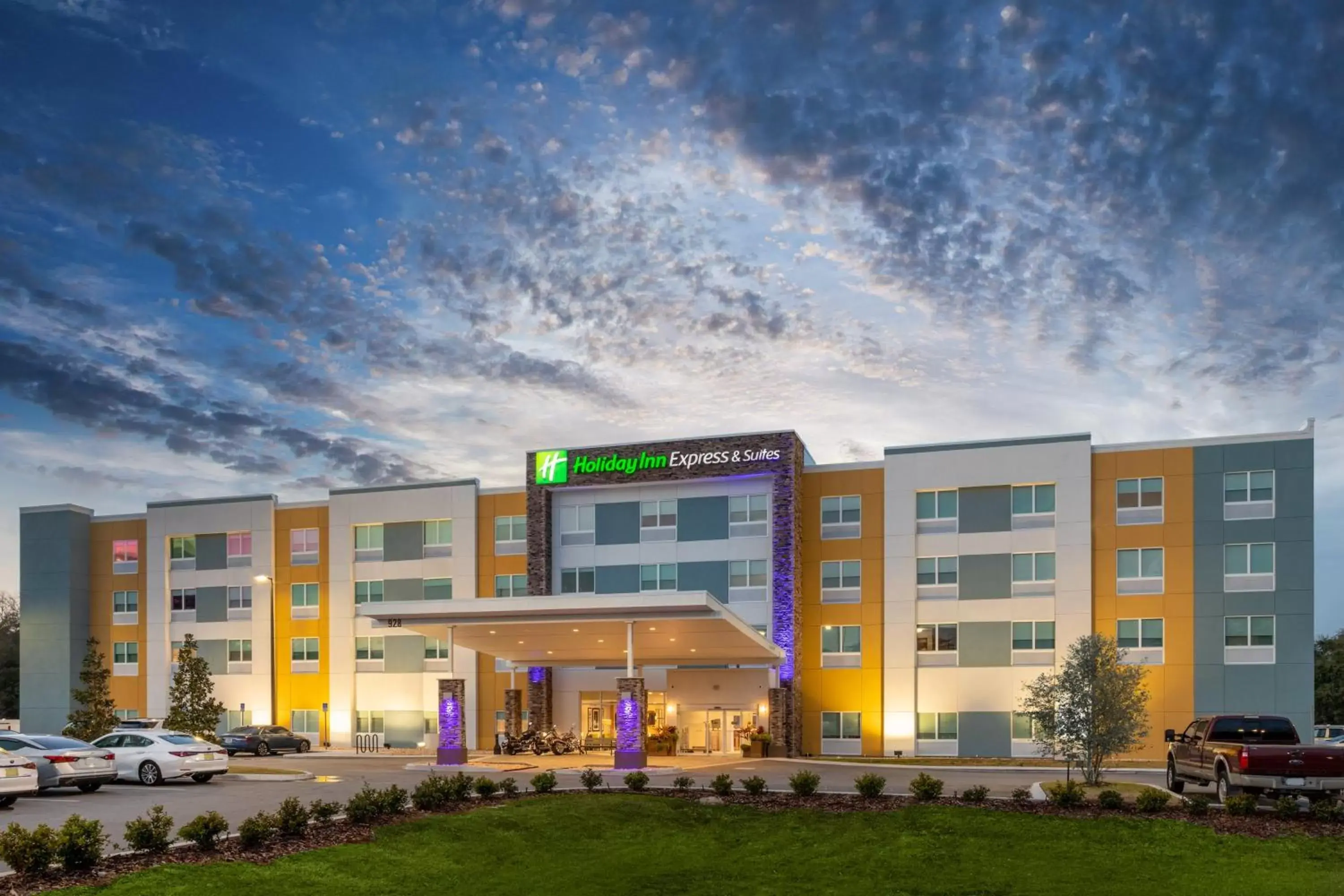 Property Building in Holiday Inn Express & Suites - Wildwood - The Villages, an IHG Hotel