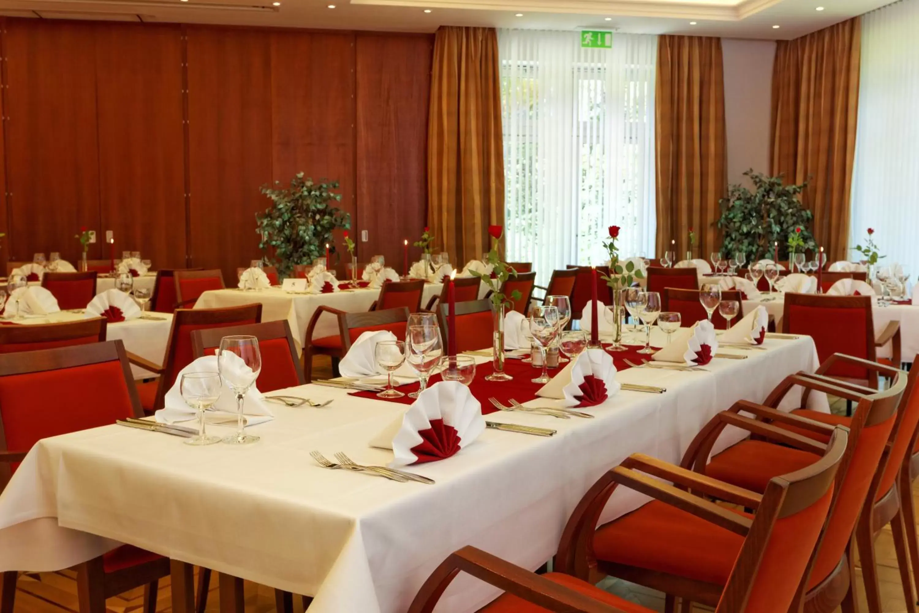 Business facilities, Restaurant/Places to Eat in Parkhotel Am Glienberg by UNO