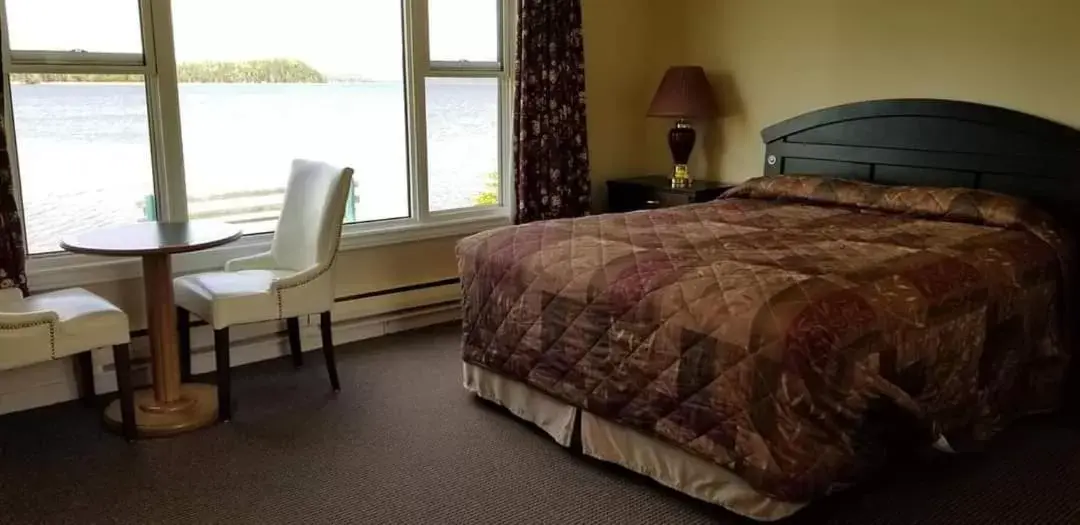 Bed in St Ann's Motel & Cottage