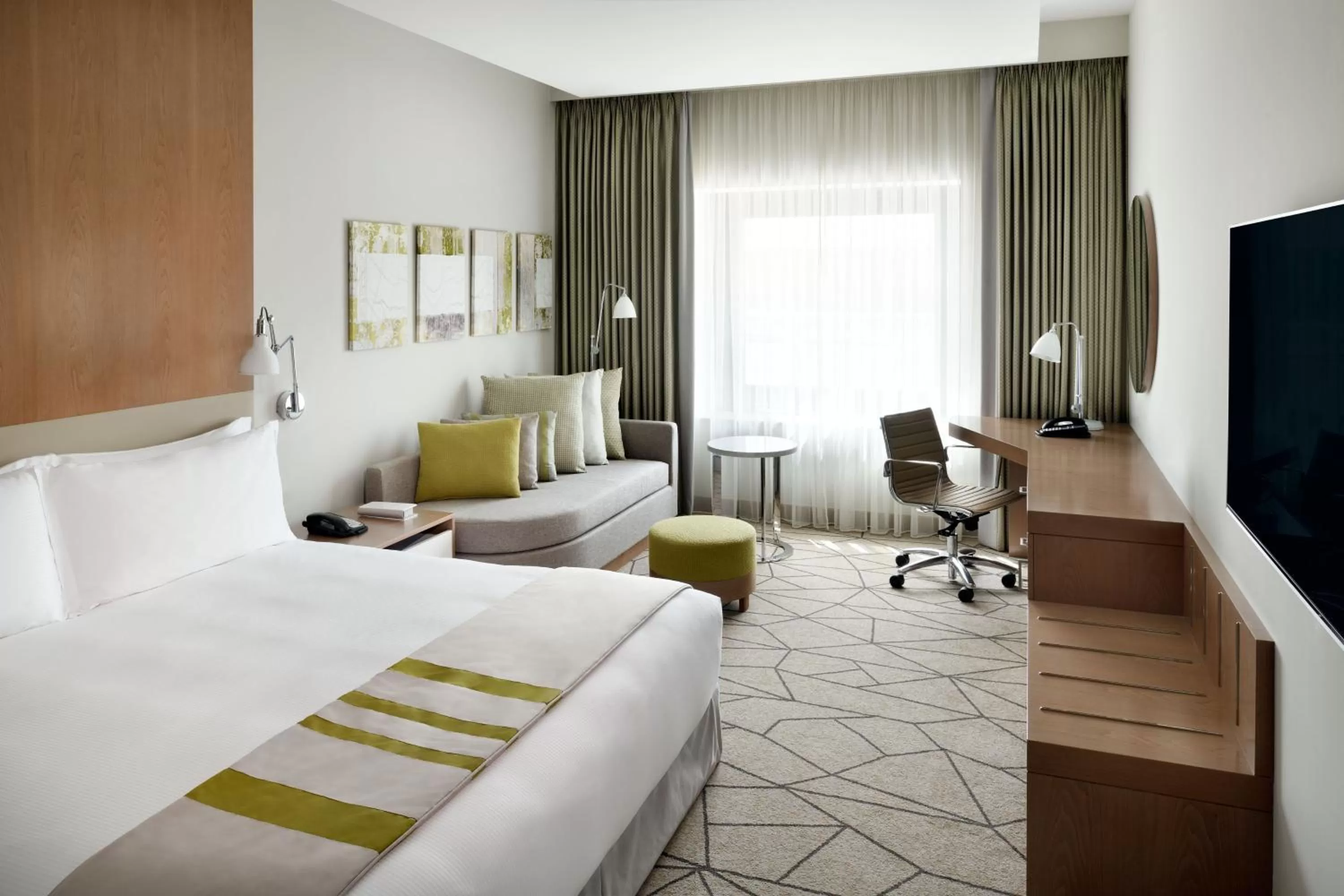 Photo of the whole room, Bed in Holiday Inn & Suites - Dubai Festival City by IHG