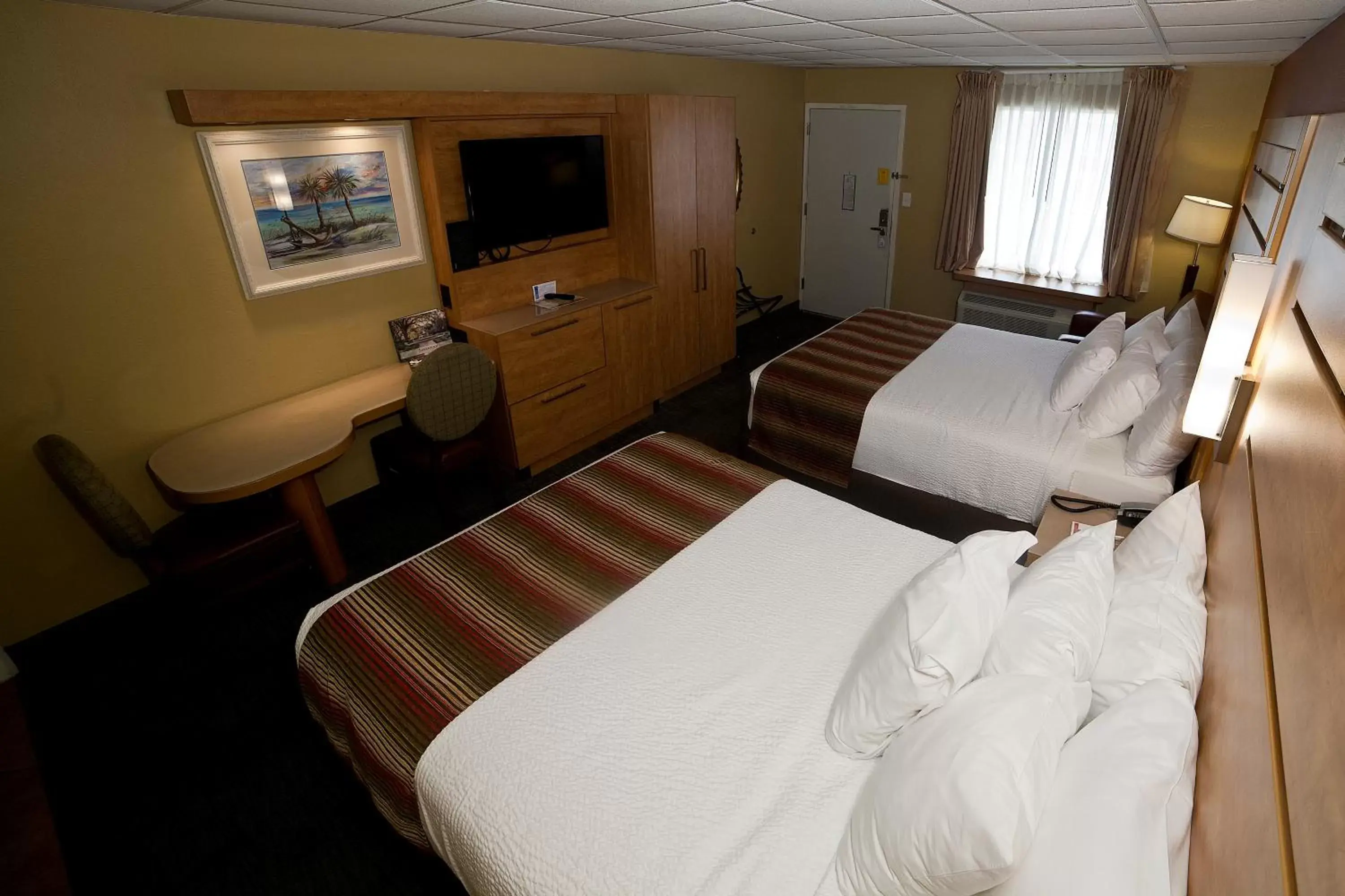 Bedroom, Bed in DeSoto Beach Hotel Bedroom, Bed in DeSoto Beach Hotel