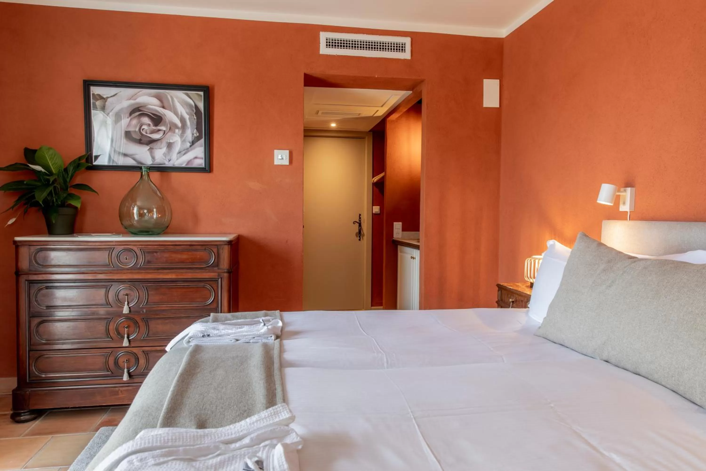 Bed in Domaine Rabiega - Vineyard and Boutique hotel