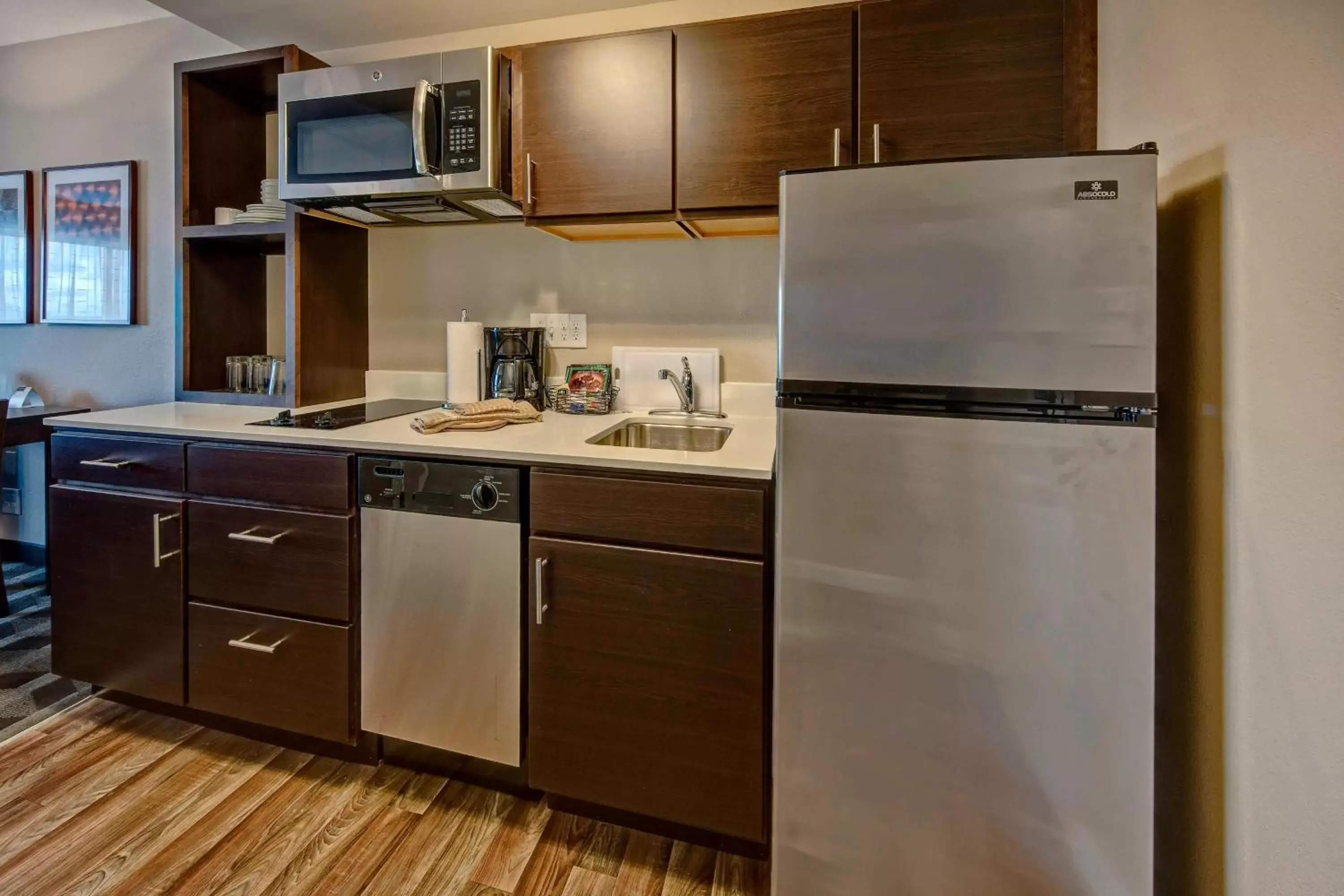 Kitchen or kitchenette, Kitchen/Kitchenette in TownePlace Suites by Marriott Auburn University Area