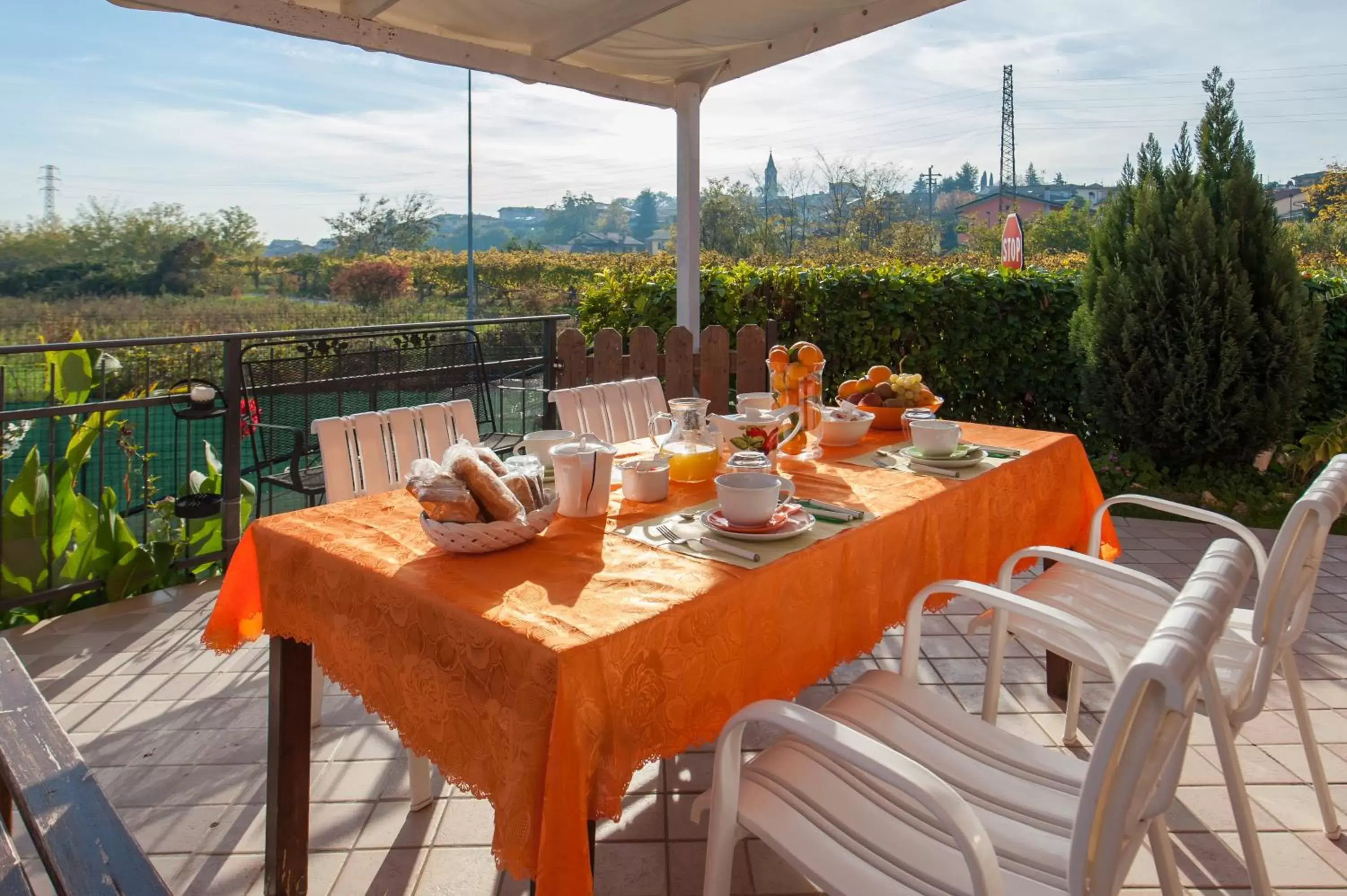 Balcony/Terrace, Restaurant/Places to Eat in B&B Villa Gloriana