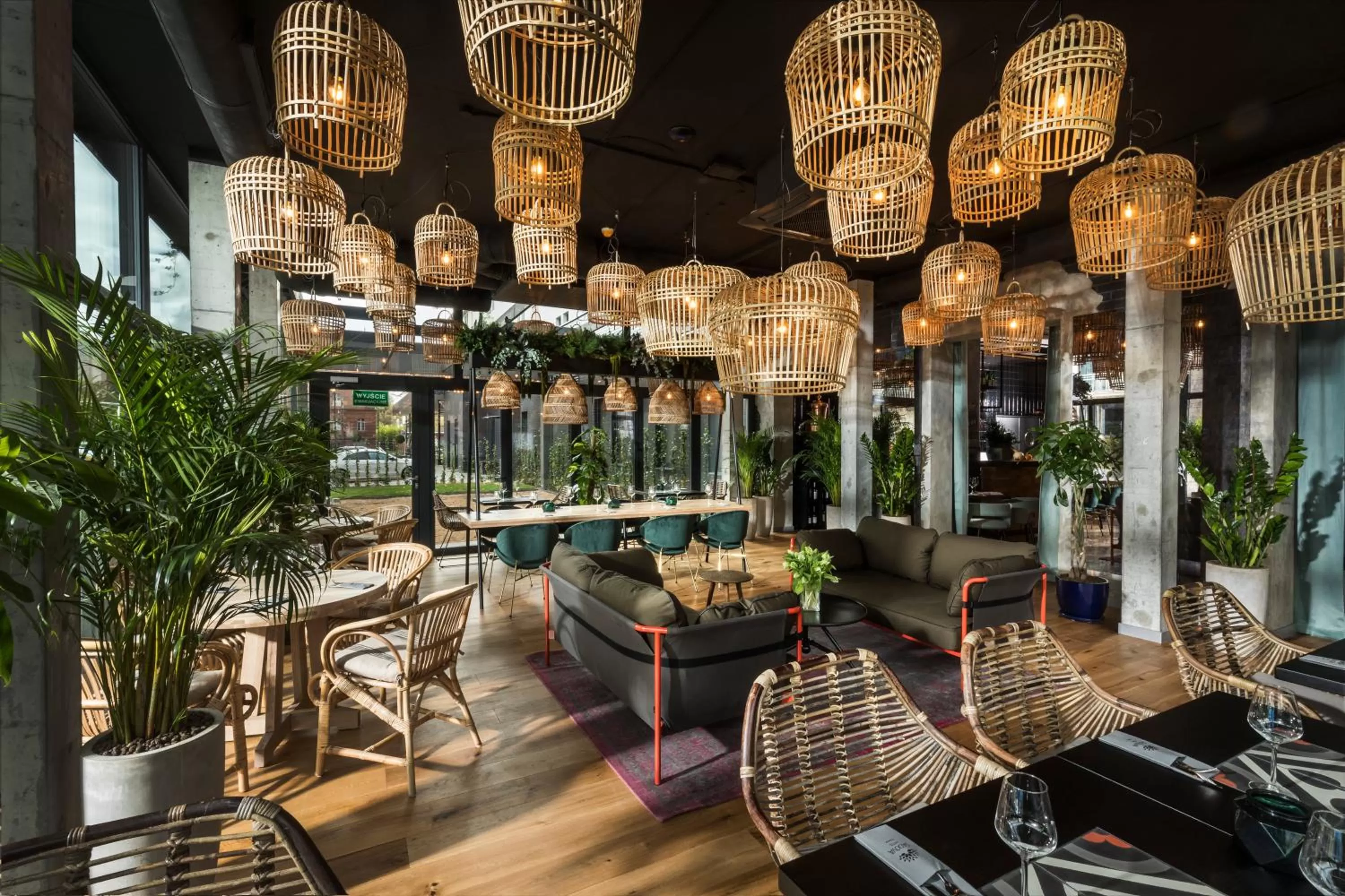 Restaurant/places to eat in Hotel Sadova