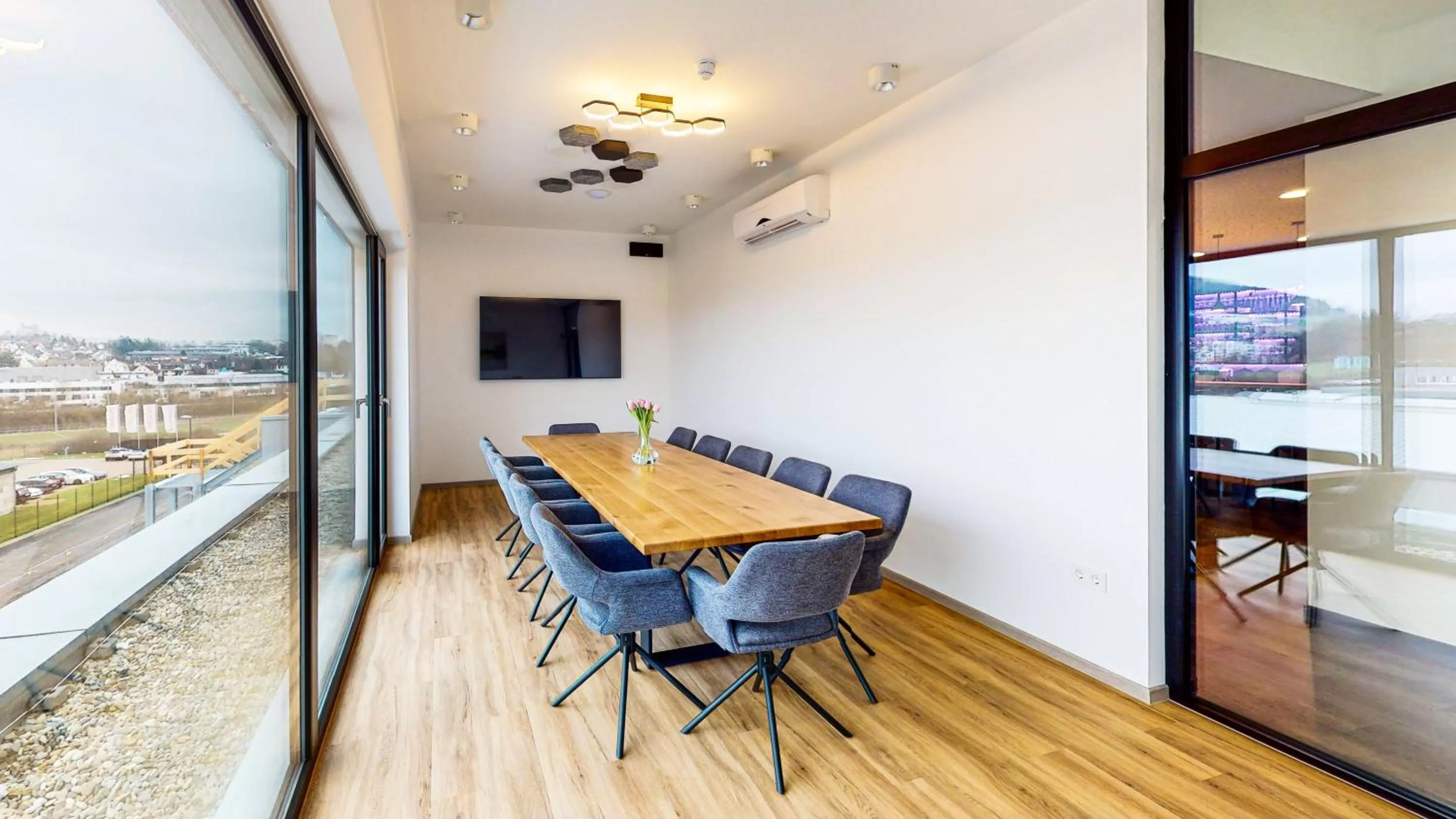 Meeting/conference room in Point 7 Hotel