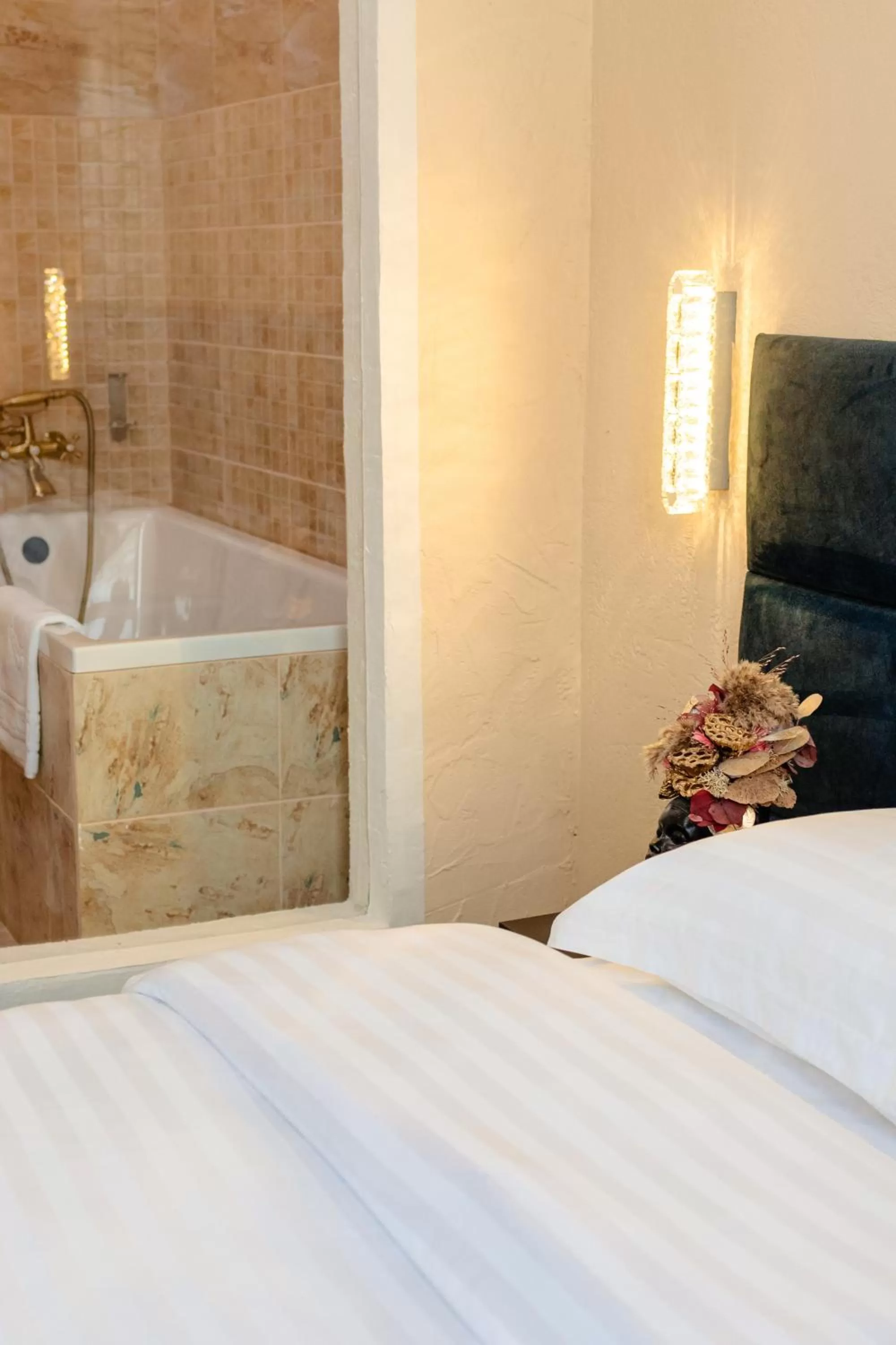 Bed in Palace Bulevard Inn