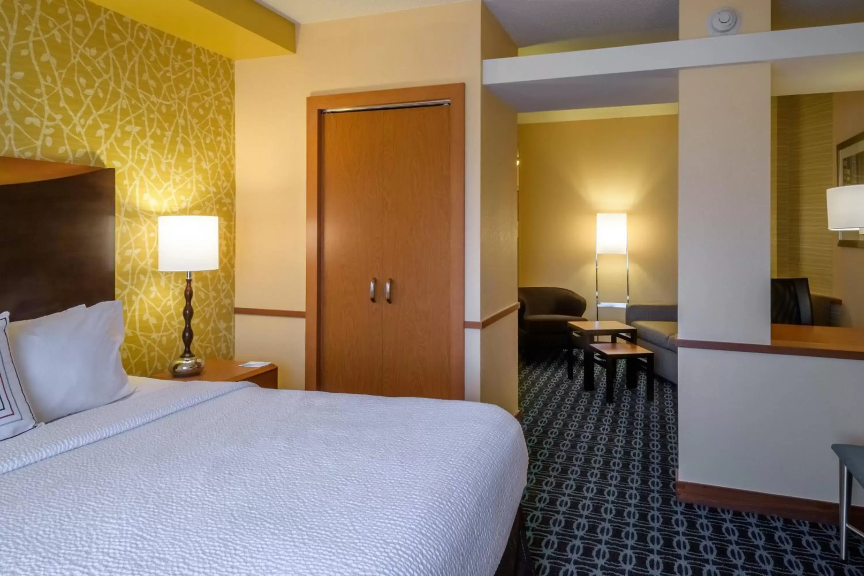 Photo of the whole room, Bed in Fairfield Inn & Suites Kennett Square