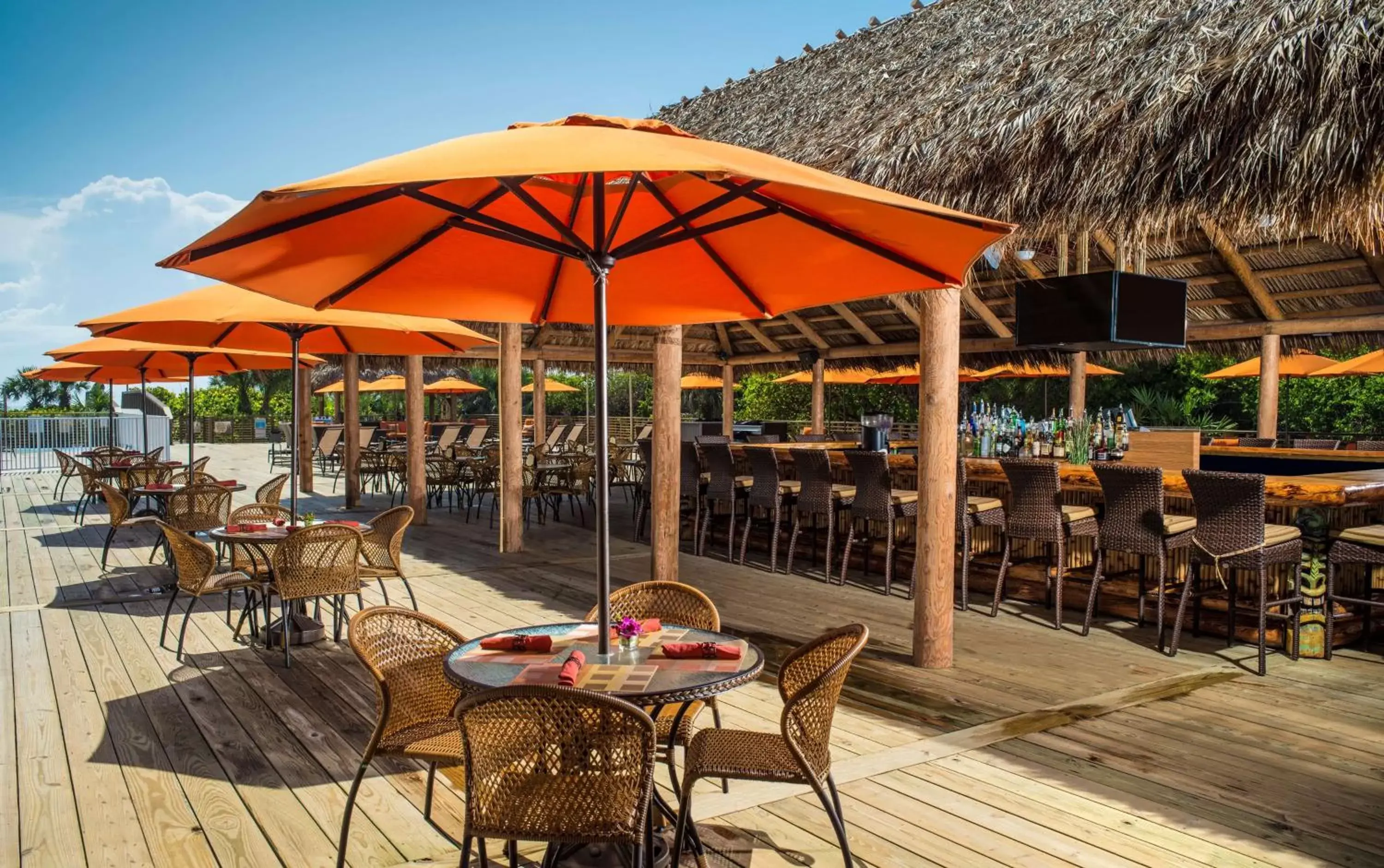 Patio, Restaurant/Places to Eat in Hilton Cocoa Beach Oceanfront