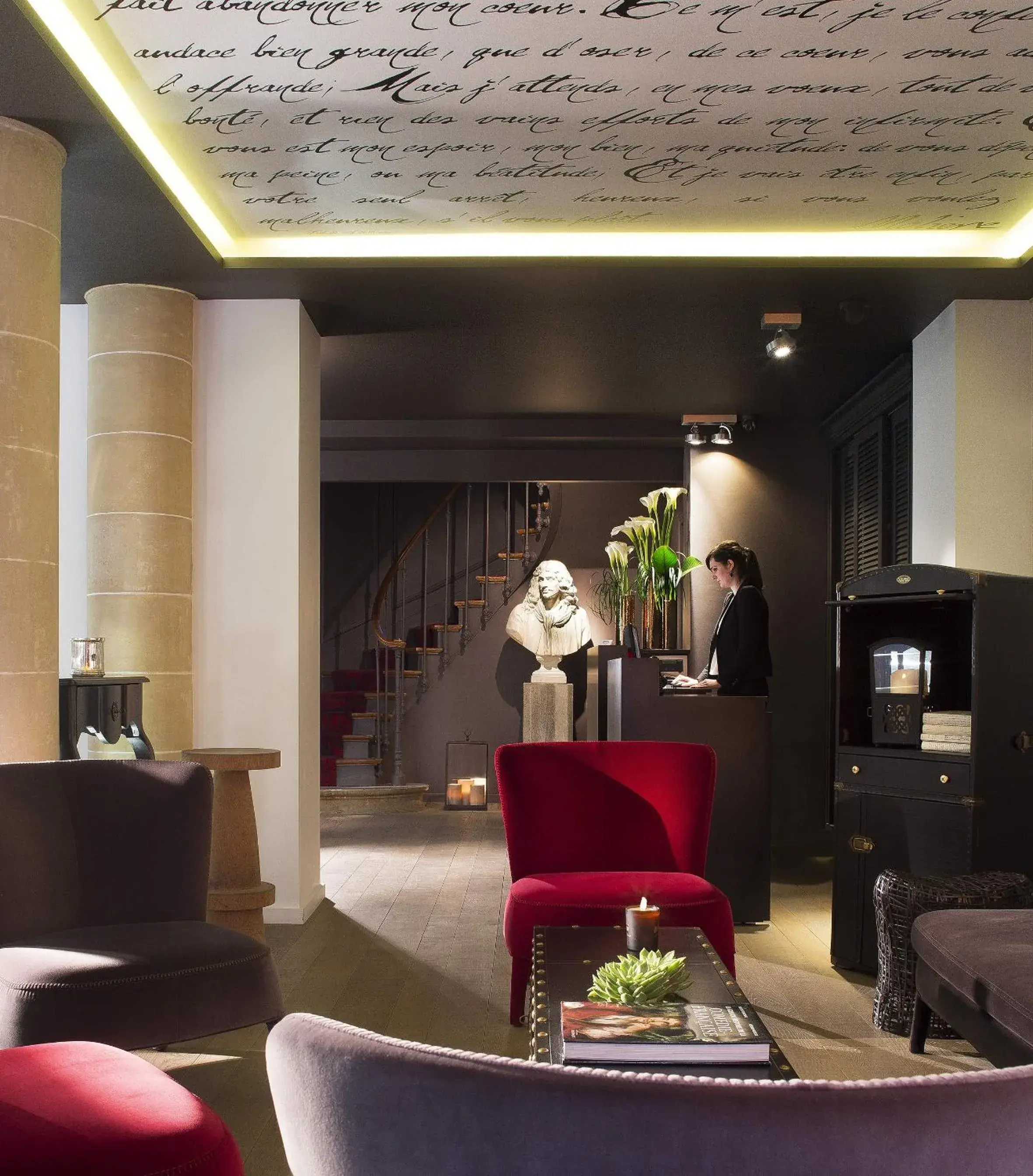 Lobby or reception, Lounge/Bar in Hôtel Molière