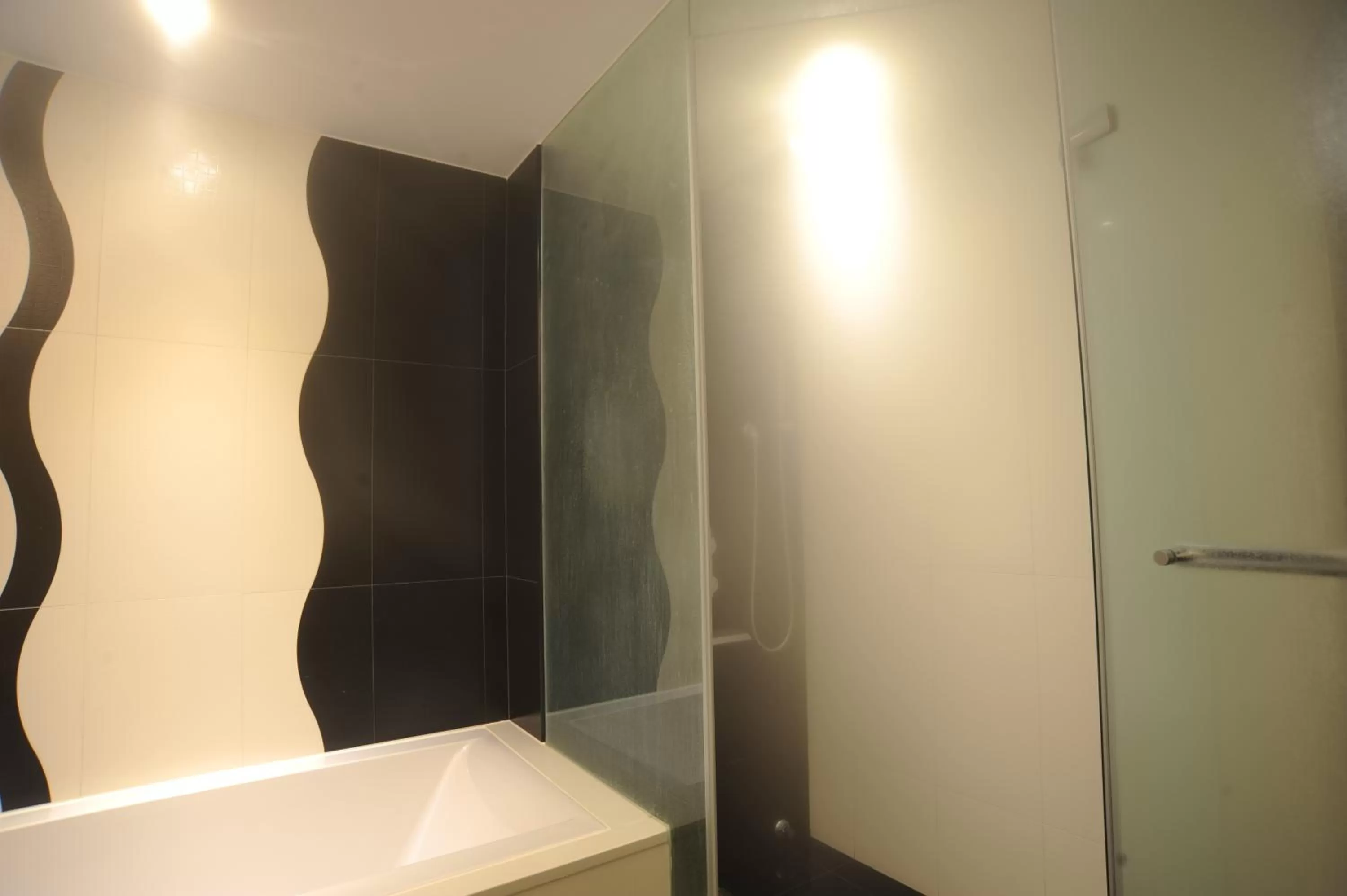 Bathroom in Saual Keh Hotel