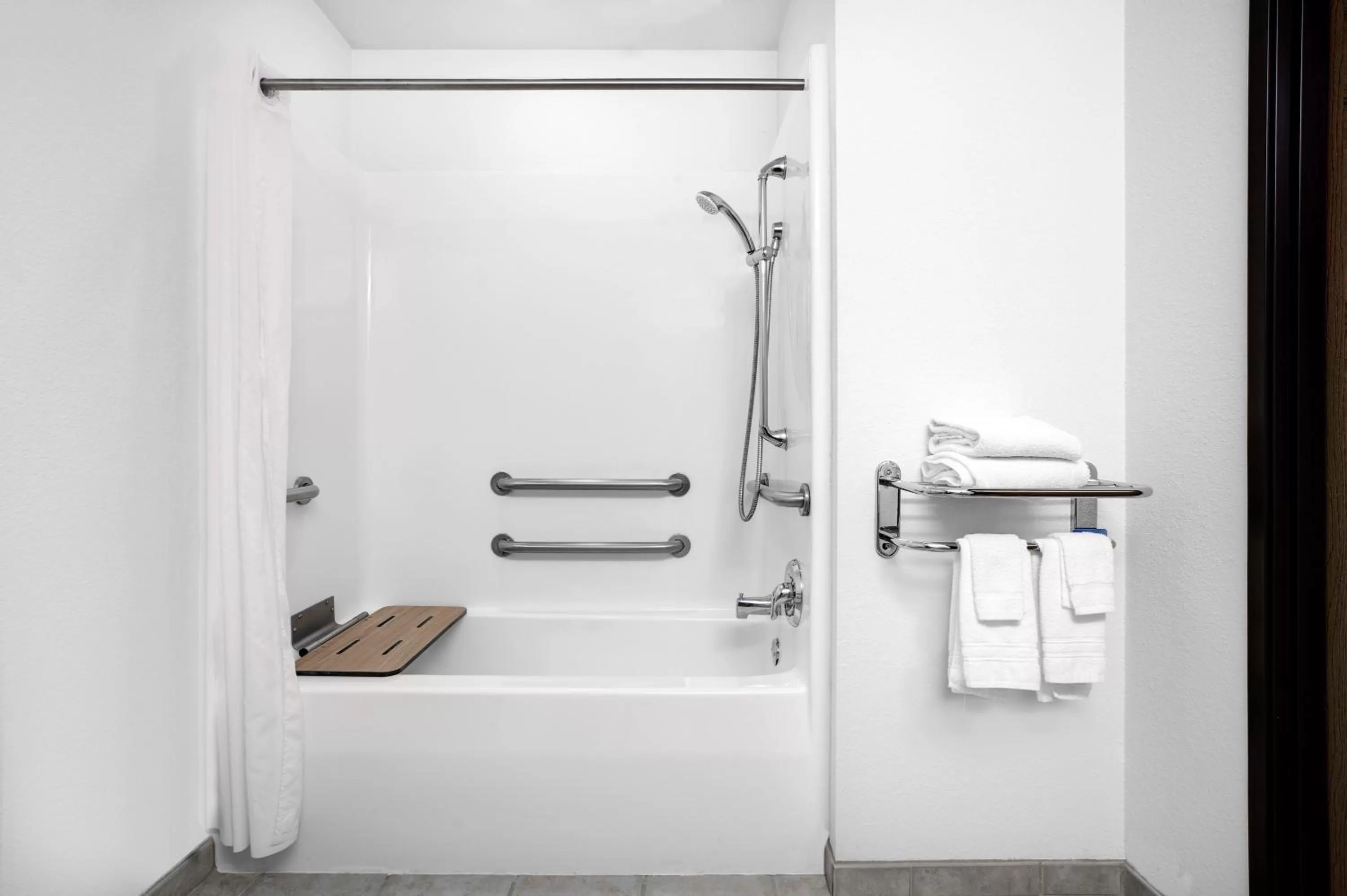Shower in Microtel Inn & Suites by Wyndham Mankato