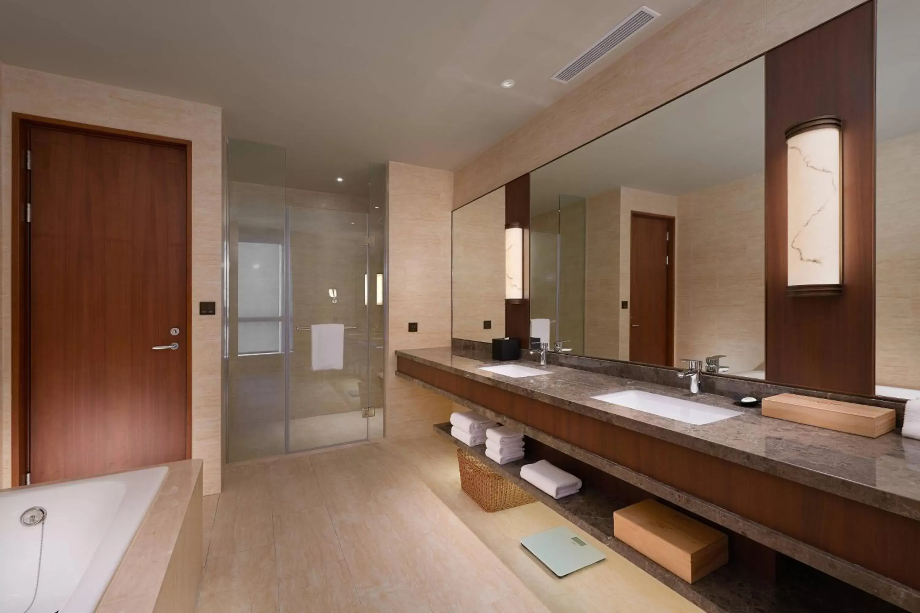 Bathroom in Courtyard by Marriott Taipei