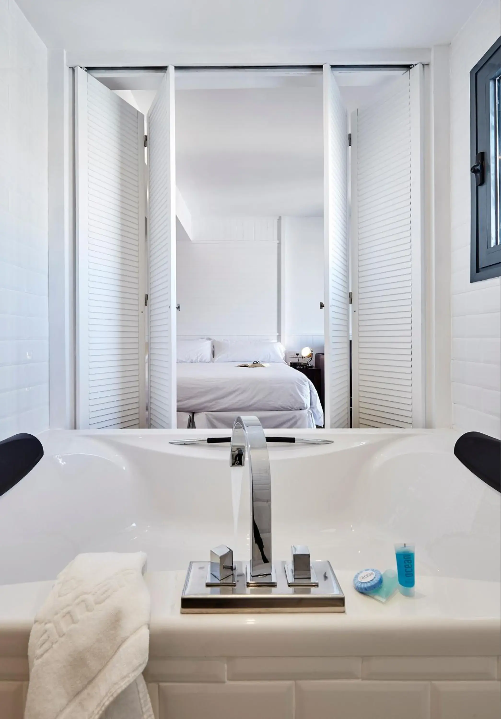Bathroom in Delamar 4*Sup-Adults only (18+)