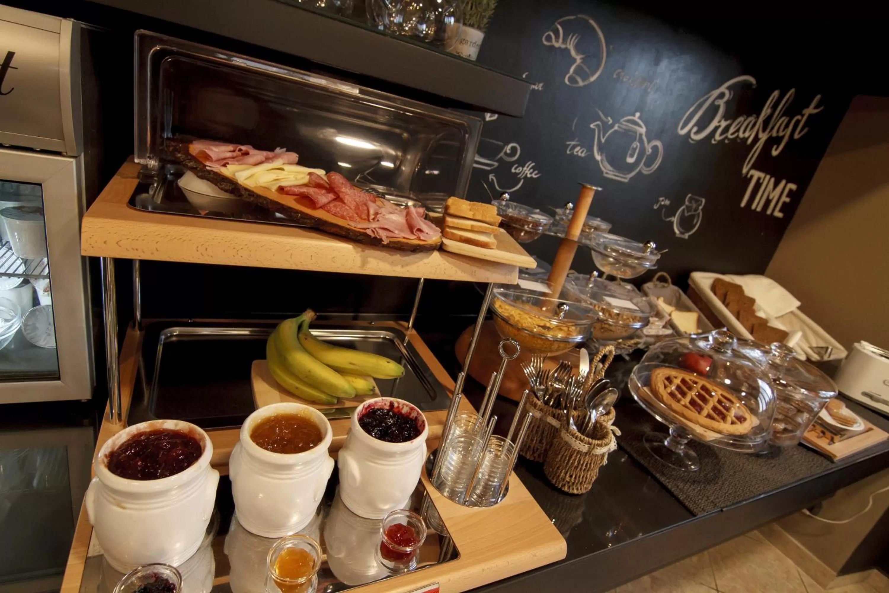 Continental breakfast in Piccolo Hotel Allamano