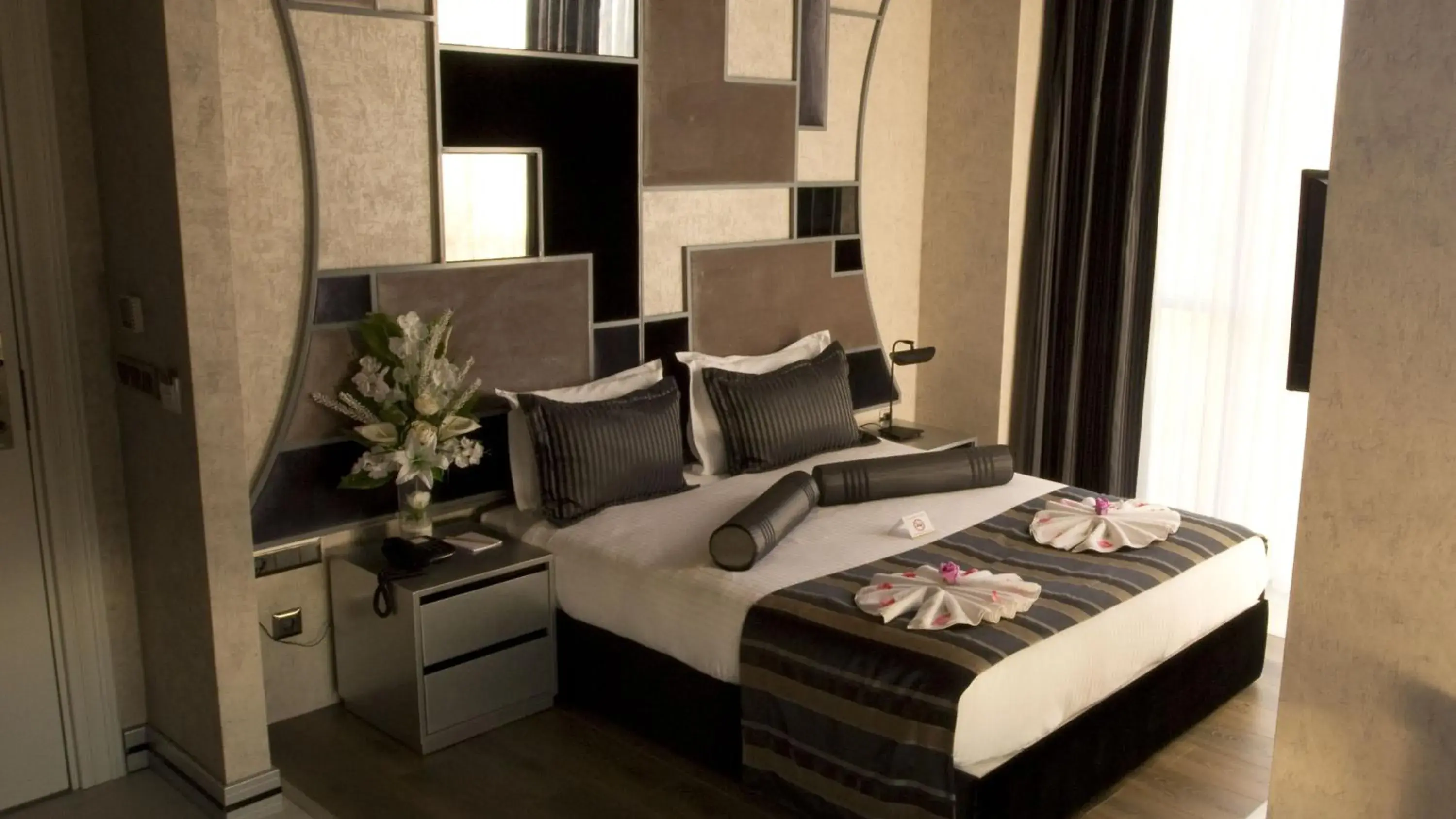 Bedroom, Bed in Rios Edition Hotel