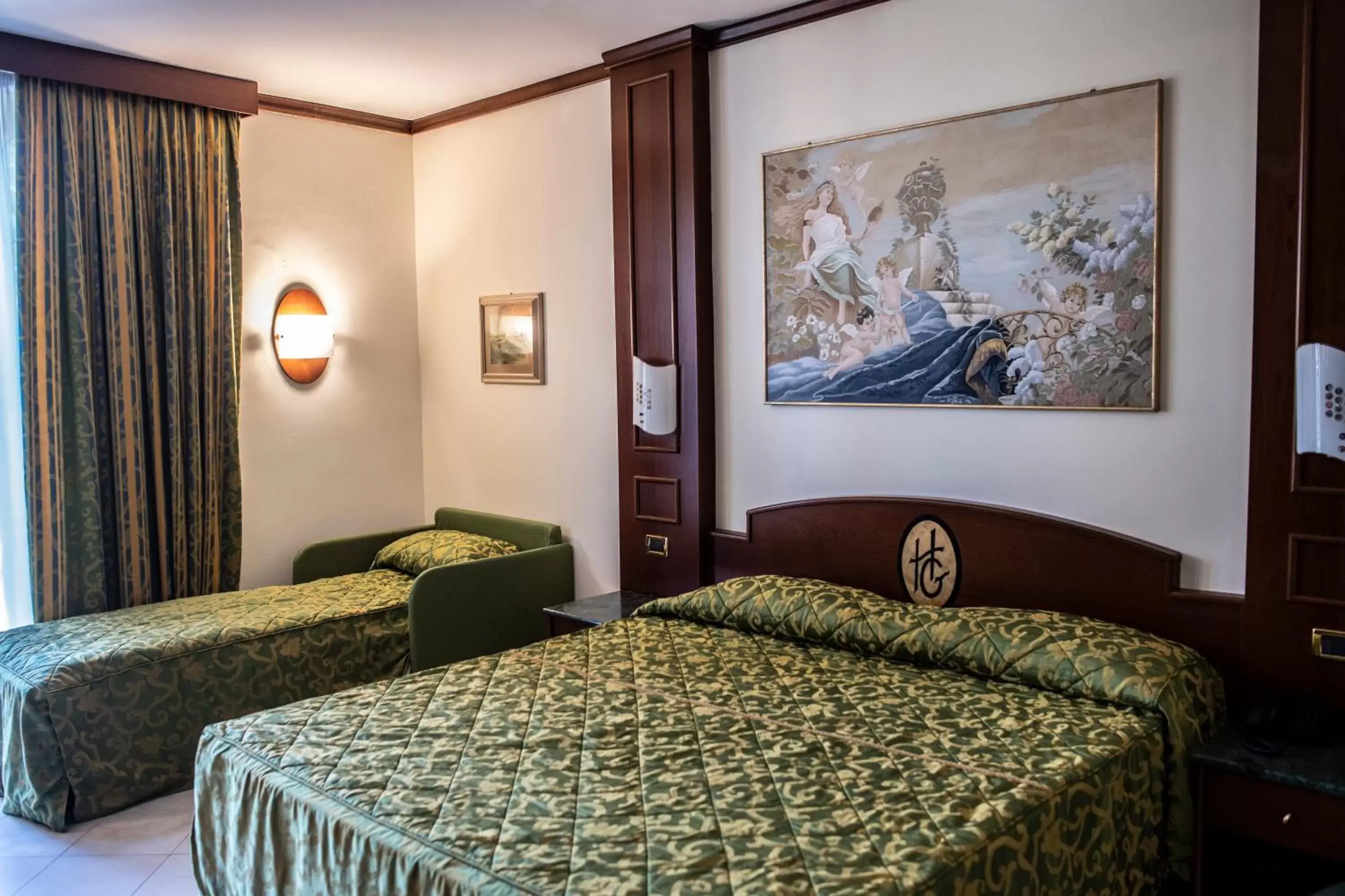 Sea view, Bed in Hotel Garibaldi