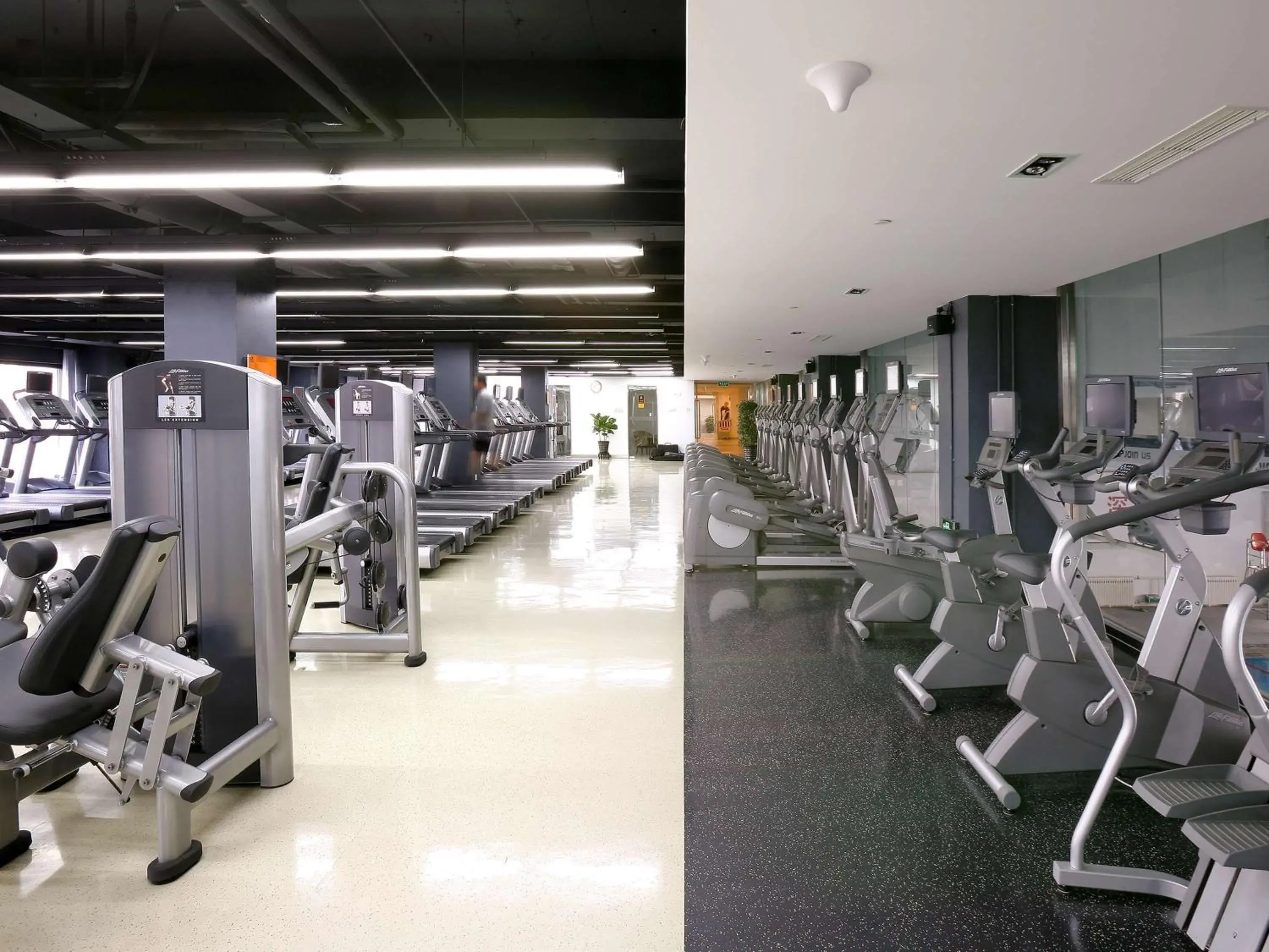 Sports, Fitness Center/Facilities in Mercure Wanshang Beijing Hotel
