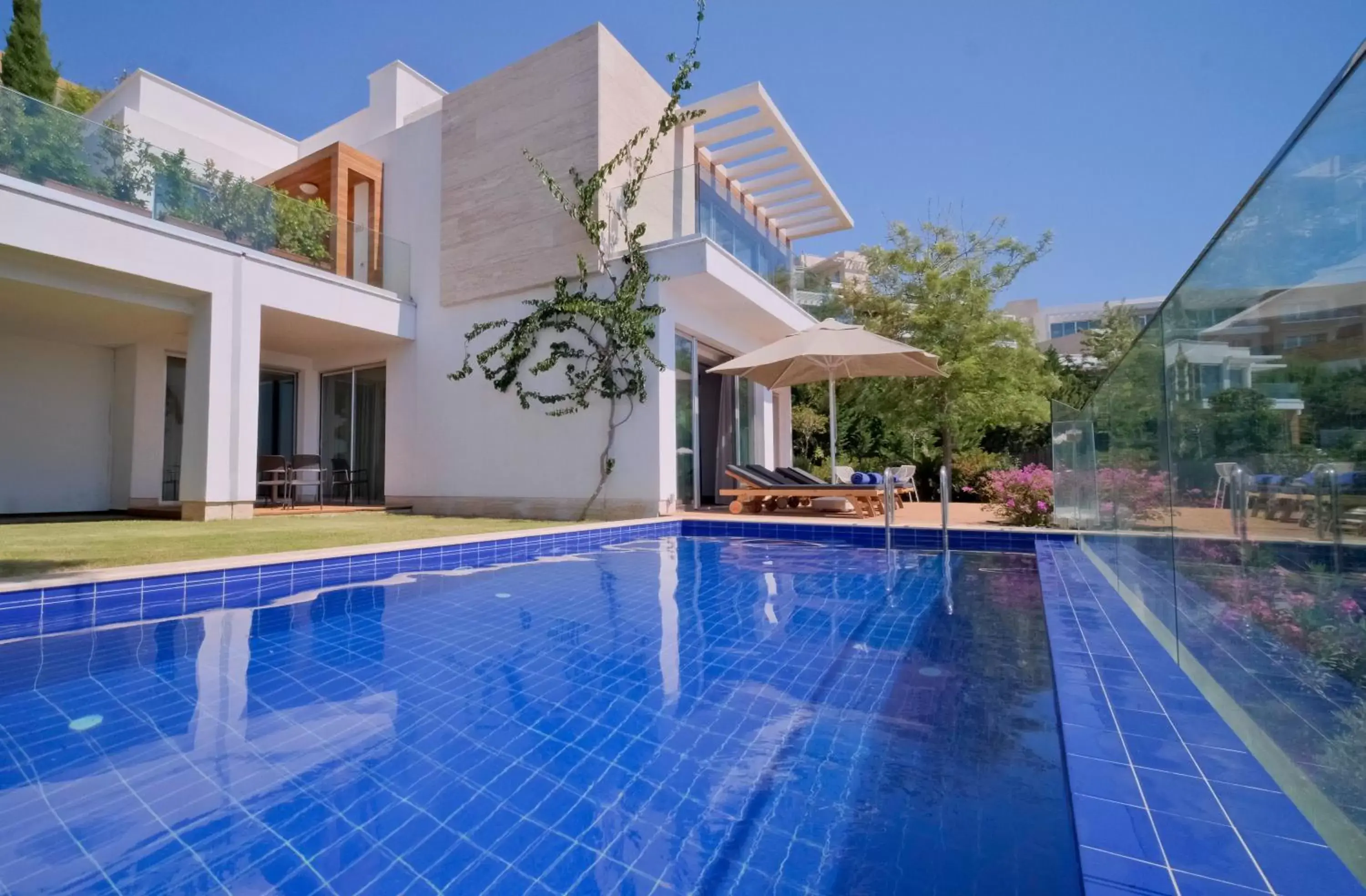 Swimming Pool in Sirene Luxury Hotel Bodrum