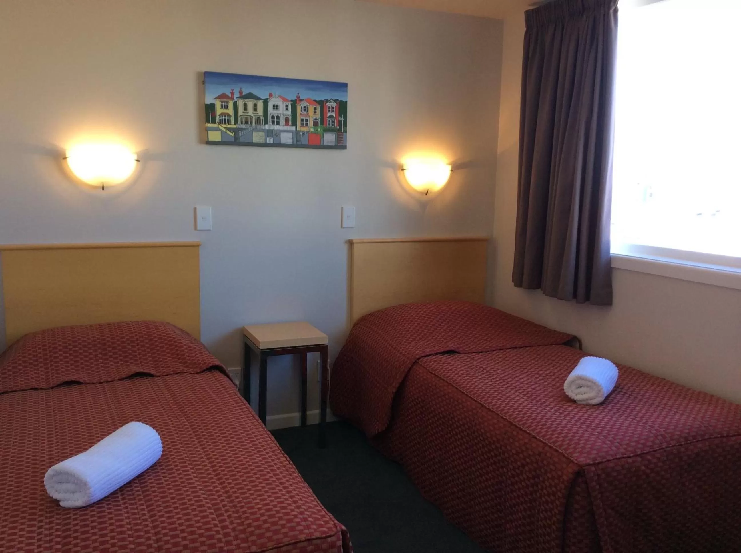 Bed in Capital View Motor Inn - Free Parking