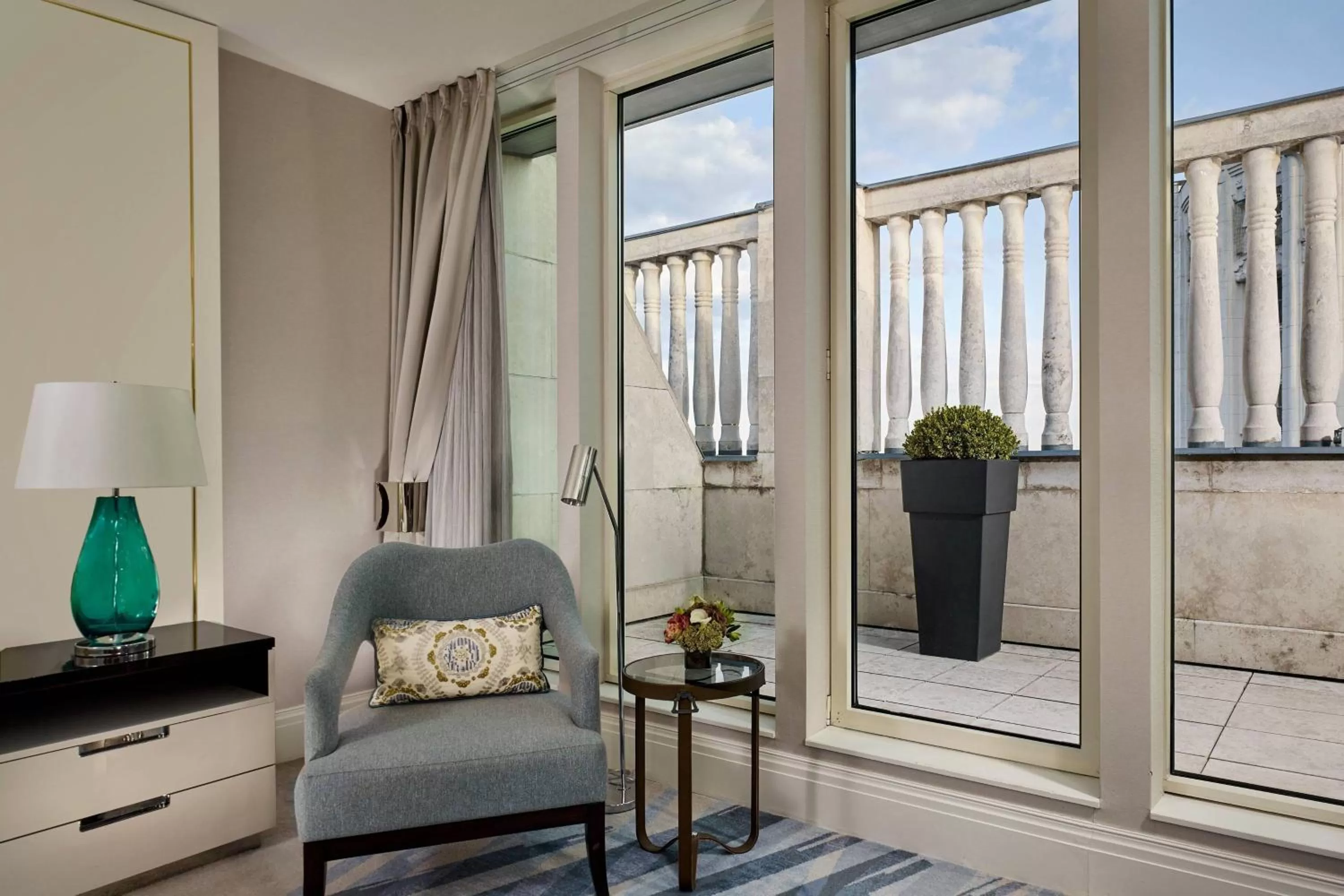 Photo of the whole room in Al Habtoor Palace Budapest, Preferred Hotels & Resorts