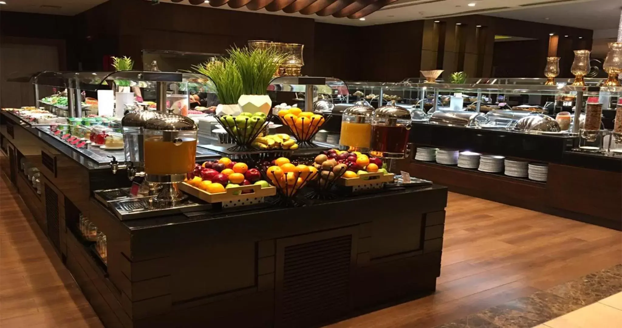 Breakfast, Food in Crowne Plaza Madinah, an IHG Hotel