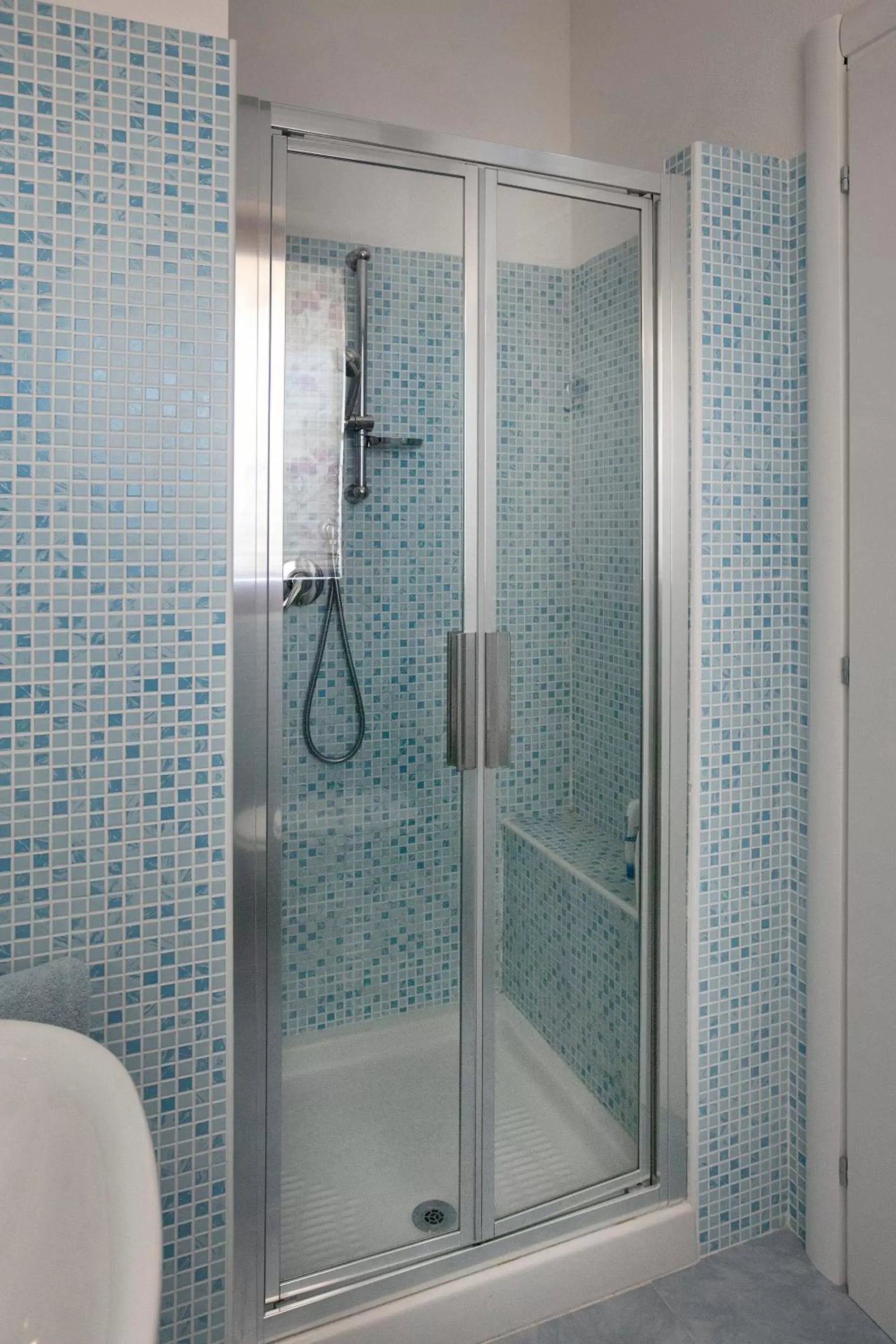 Shower, Bathroom in Giardini e Mare