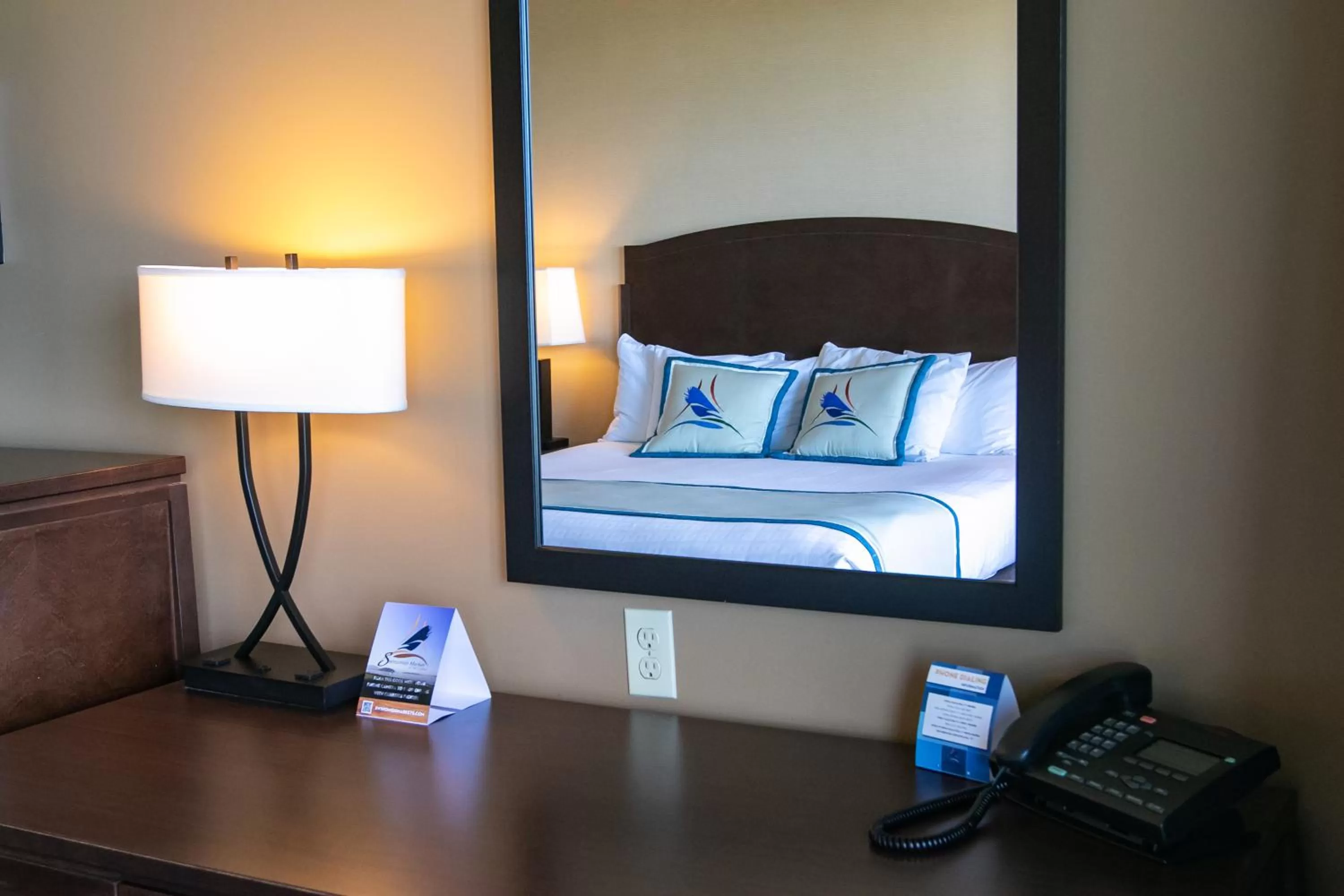 Bed in Swinomish Casino & Lodge