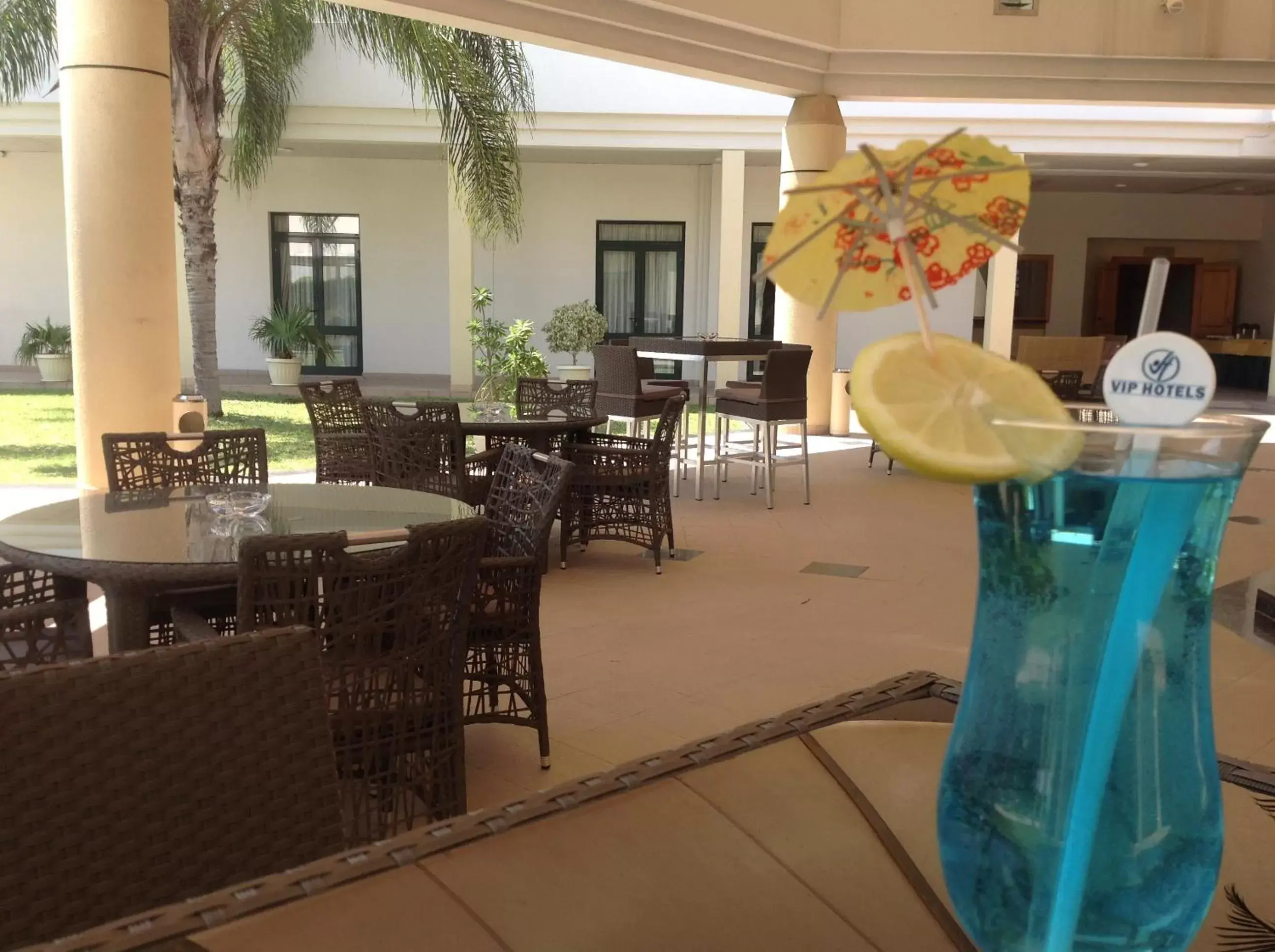 Garden, Restaurant/Places to Eat in Hotel Vip Grand Maputo
