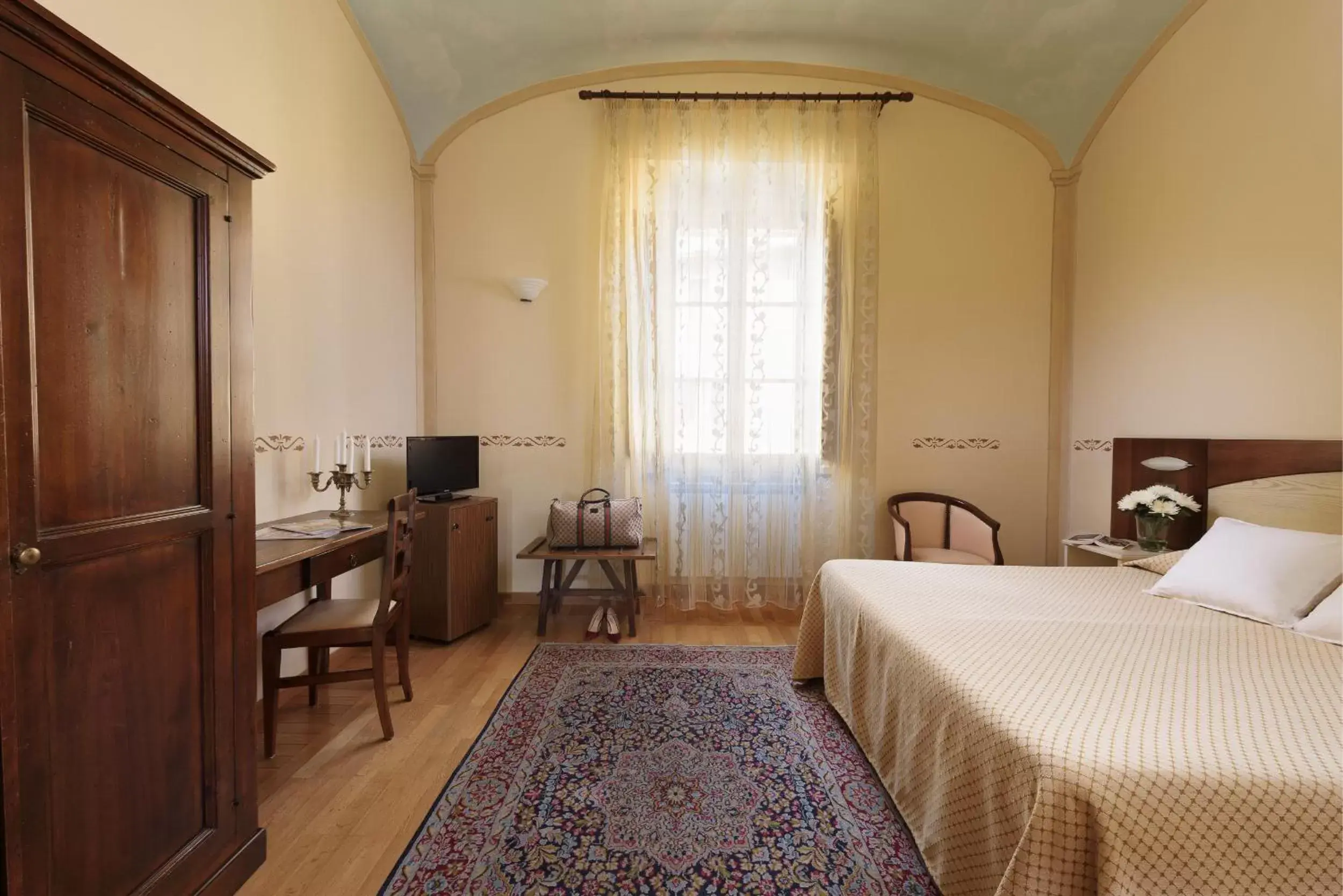 Bedroom, Bed in Hotel Dei Capitani