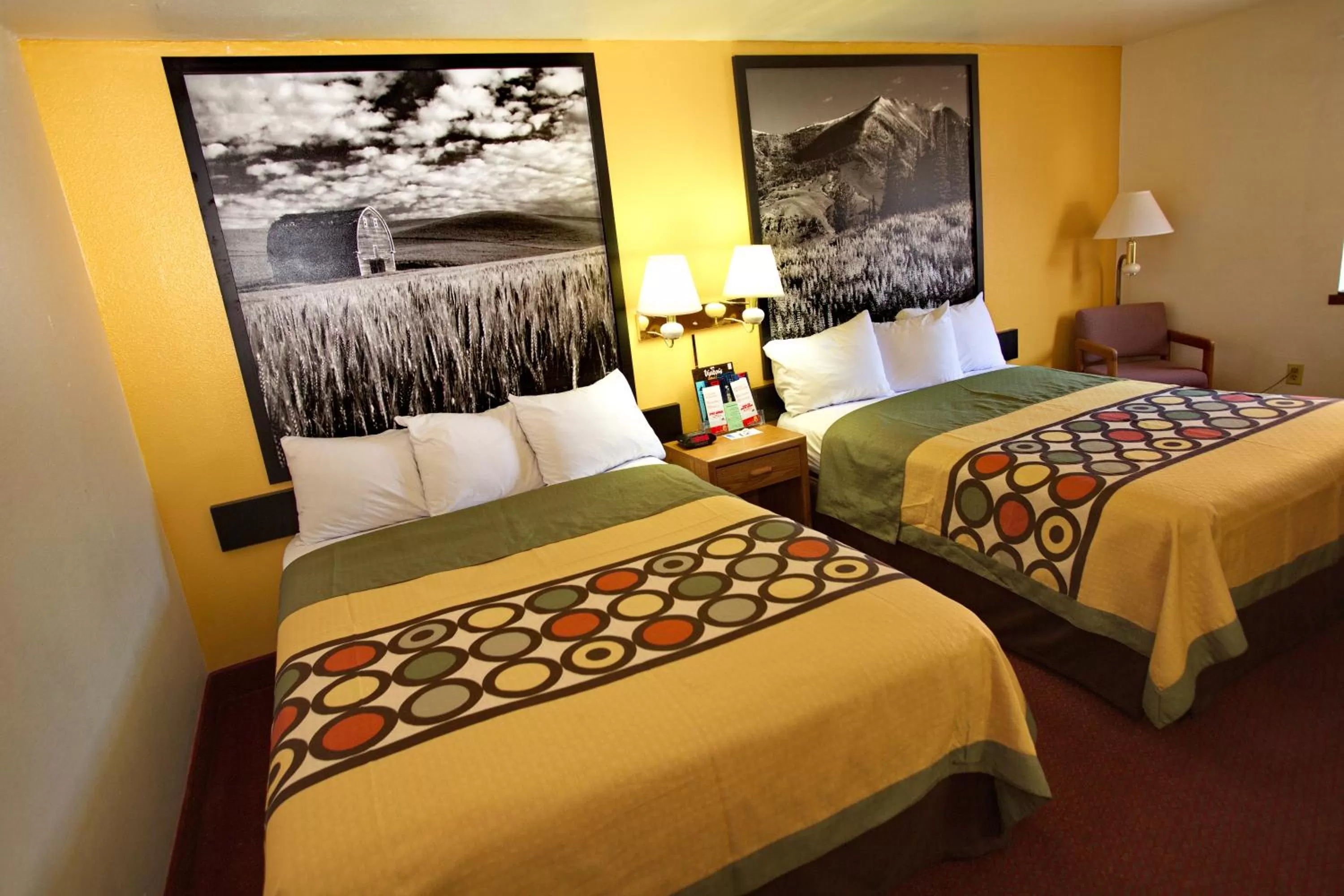 Decorative detail in Super 8 by Wyndham Elko