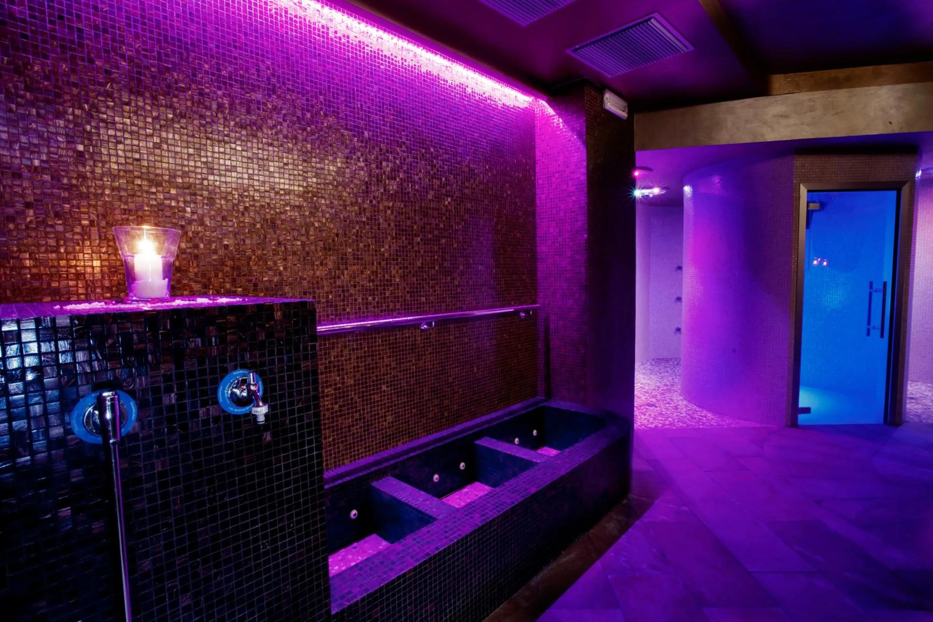 Spa and wellness centre/facilities in Hotel Dei Fiori Restaurant - Meeting & Spa