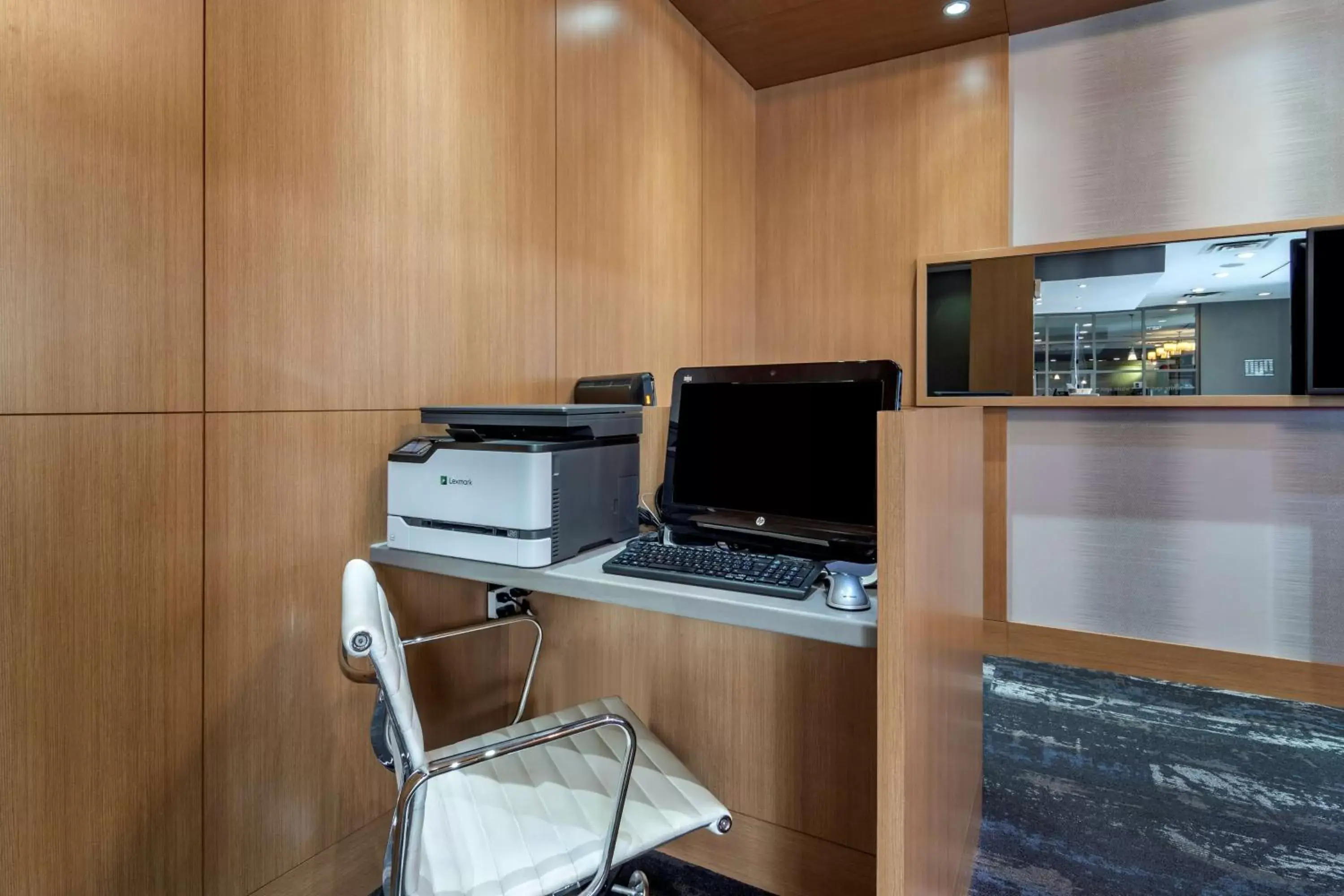 Business facilities in Best Western Plus Vancouver Airport Hotel