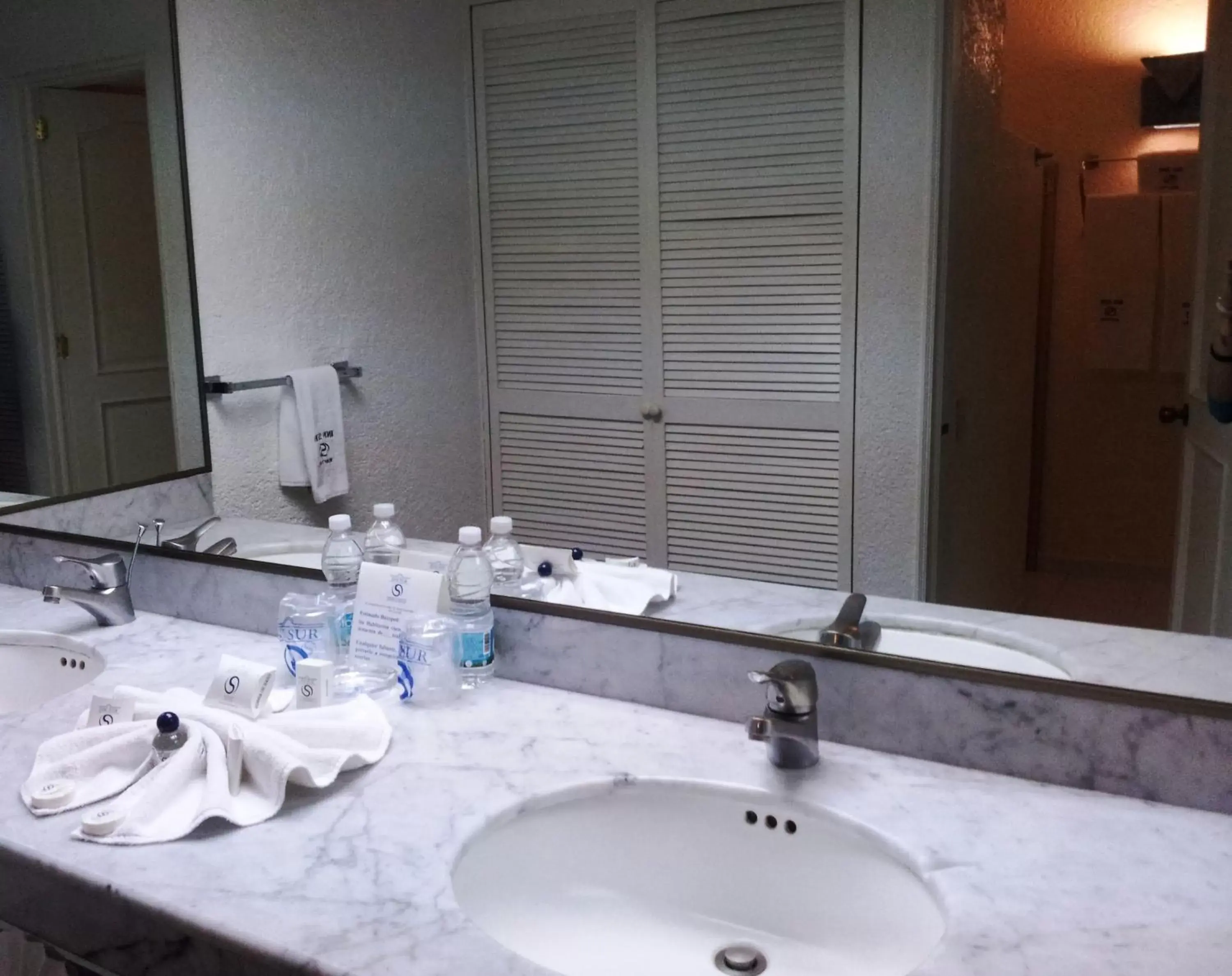 Bathroom in Hotel Inn Sur