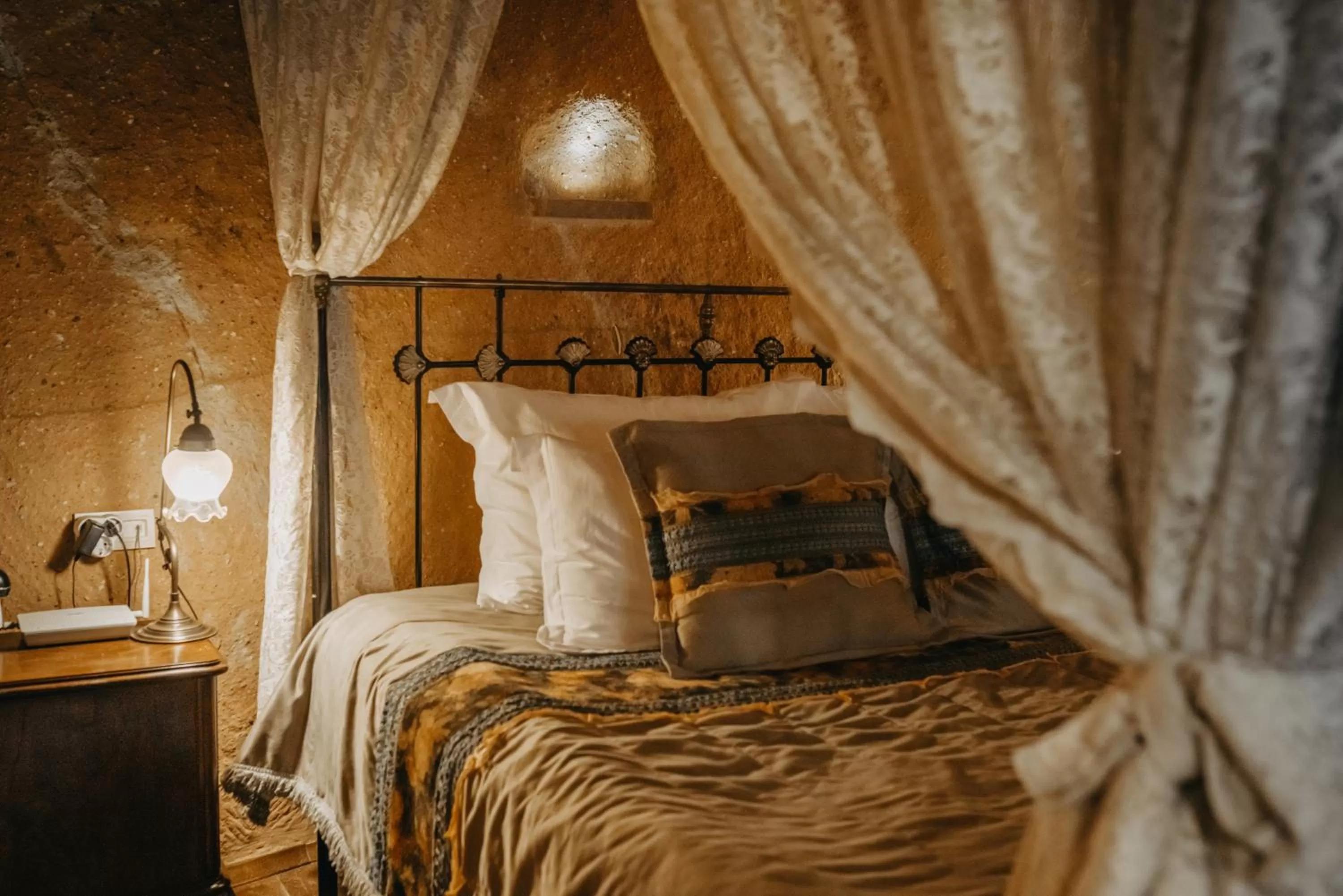 Bed in Dere Suites Cappadocia