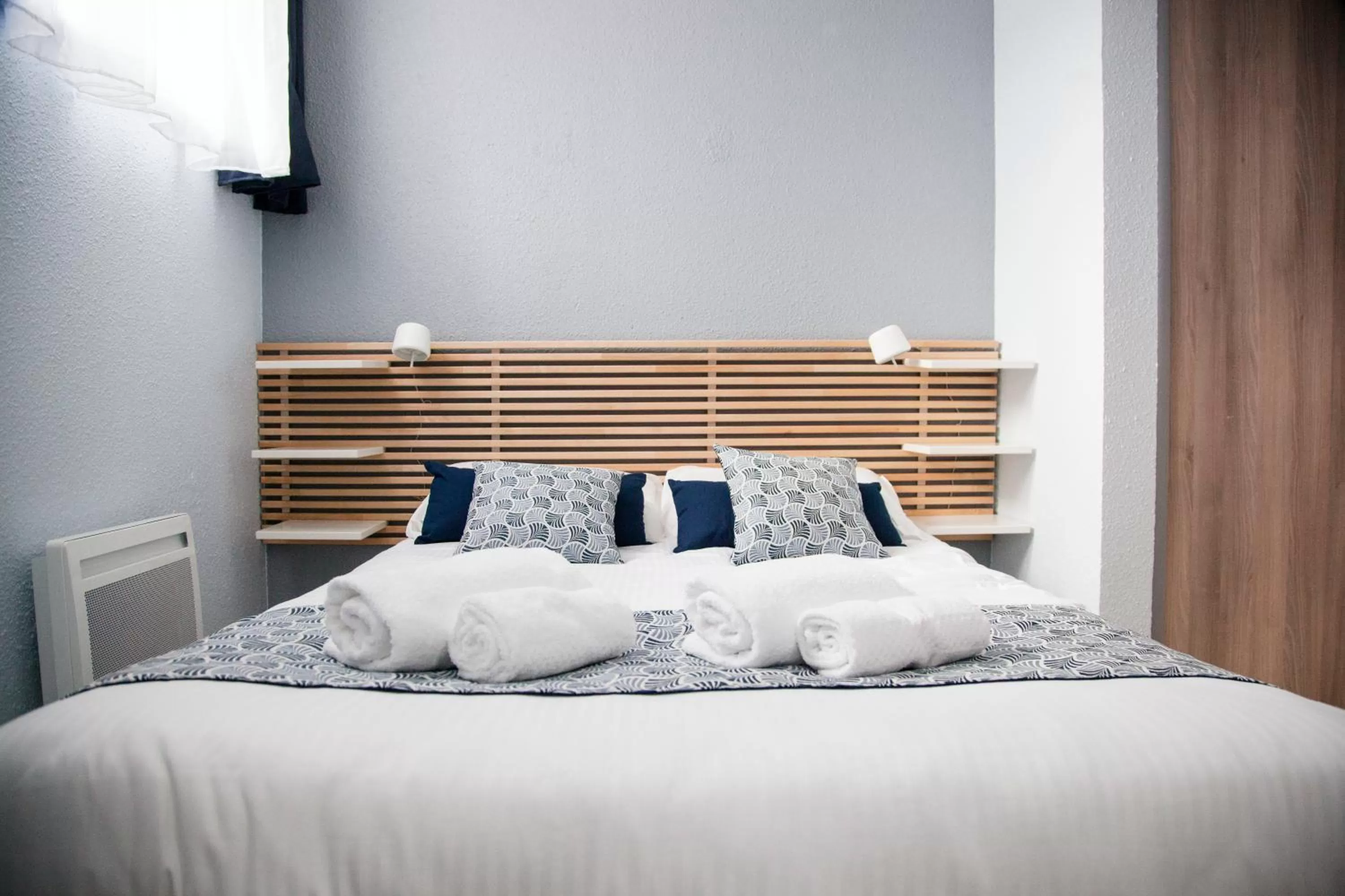 Bedroom, Bed in ULVF La Citadelle de Conflans