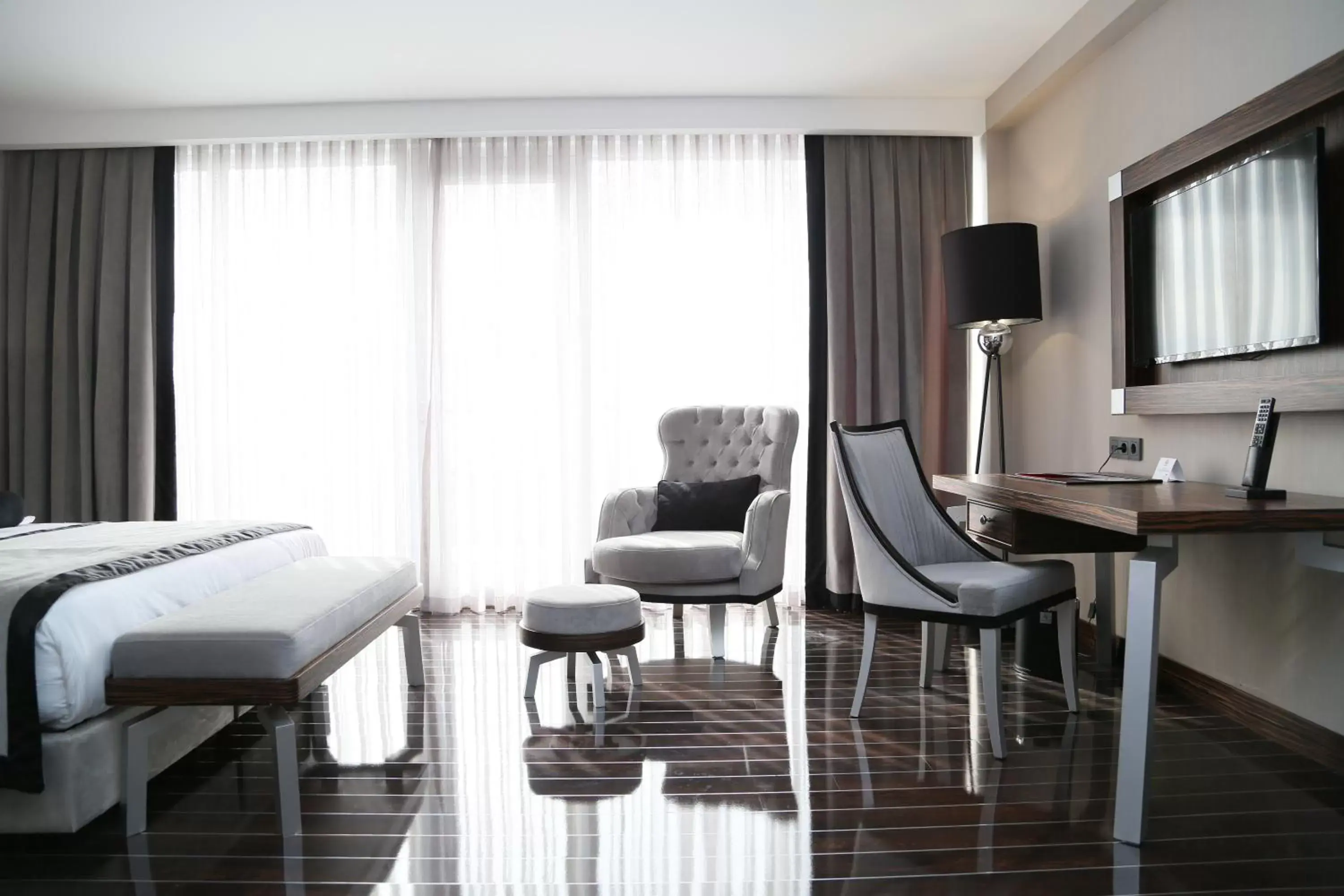 Balcony/Terrace, Room Photo in Ramada Hotel & Suites by Wyndham Istanbul- Sisli