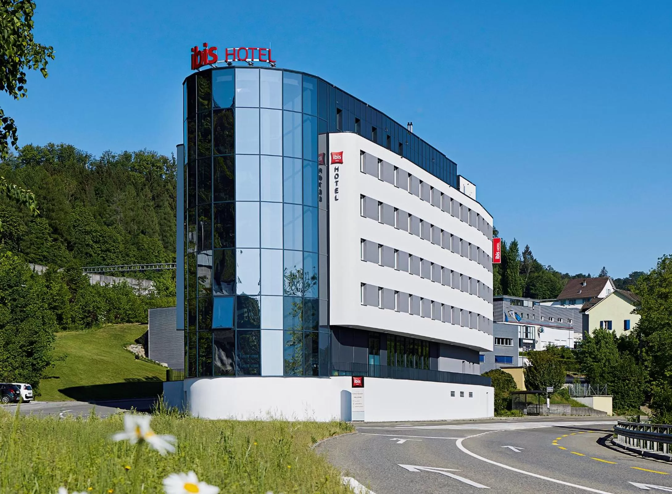 Facade/entrance in ibis Baden Neuenhof