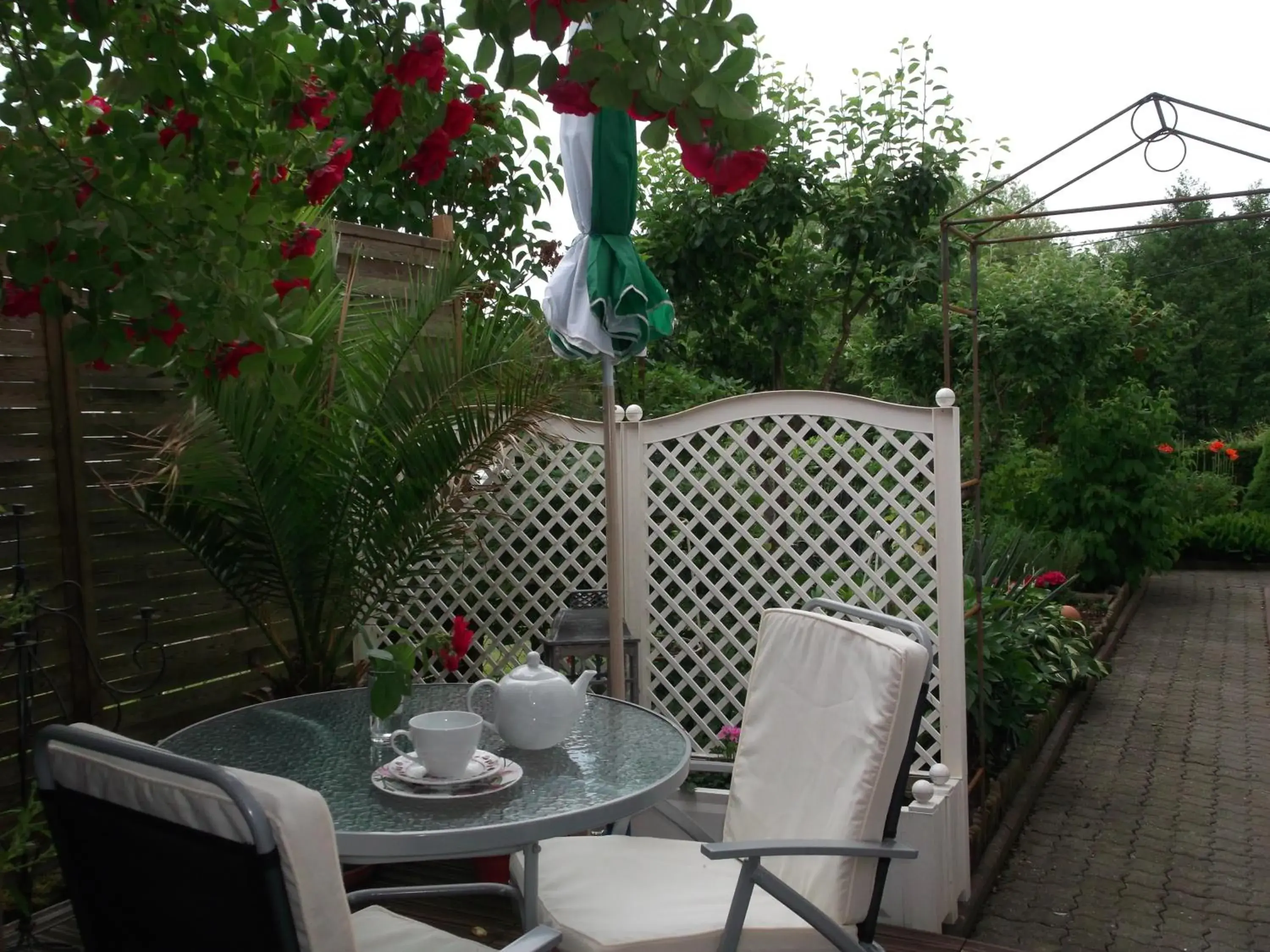 Garden view in Gästehaus Gebauer Garden view in Gästehaus Gebauer