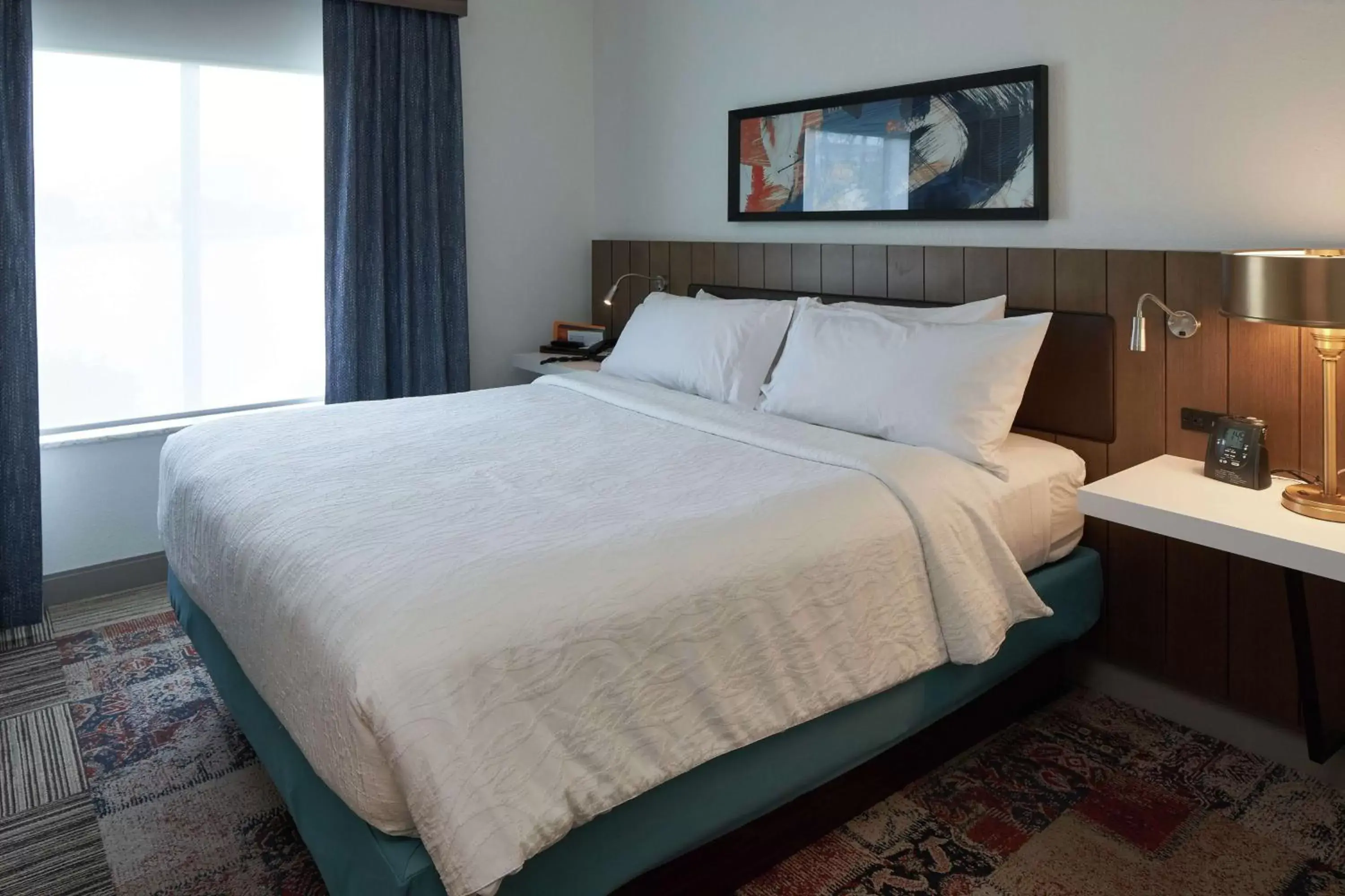 Bed in Hilton Garden Inn Evansville